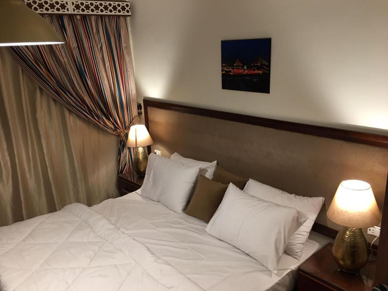 El Aida pyramid view inn