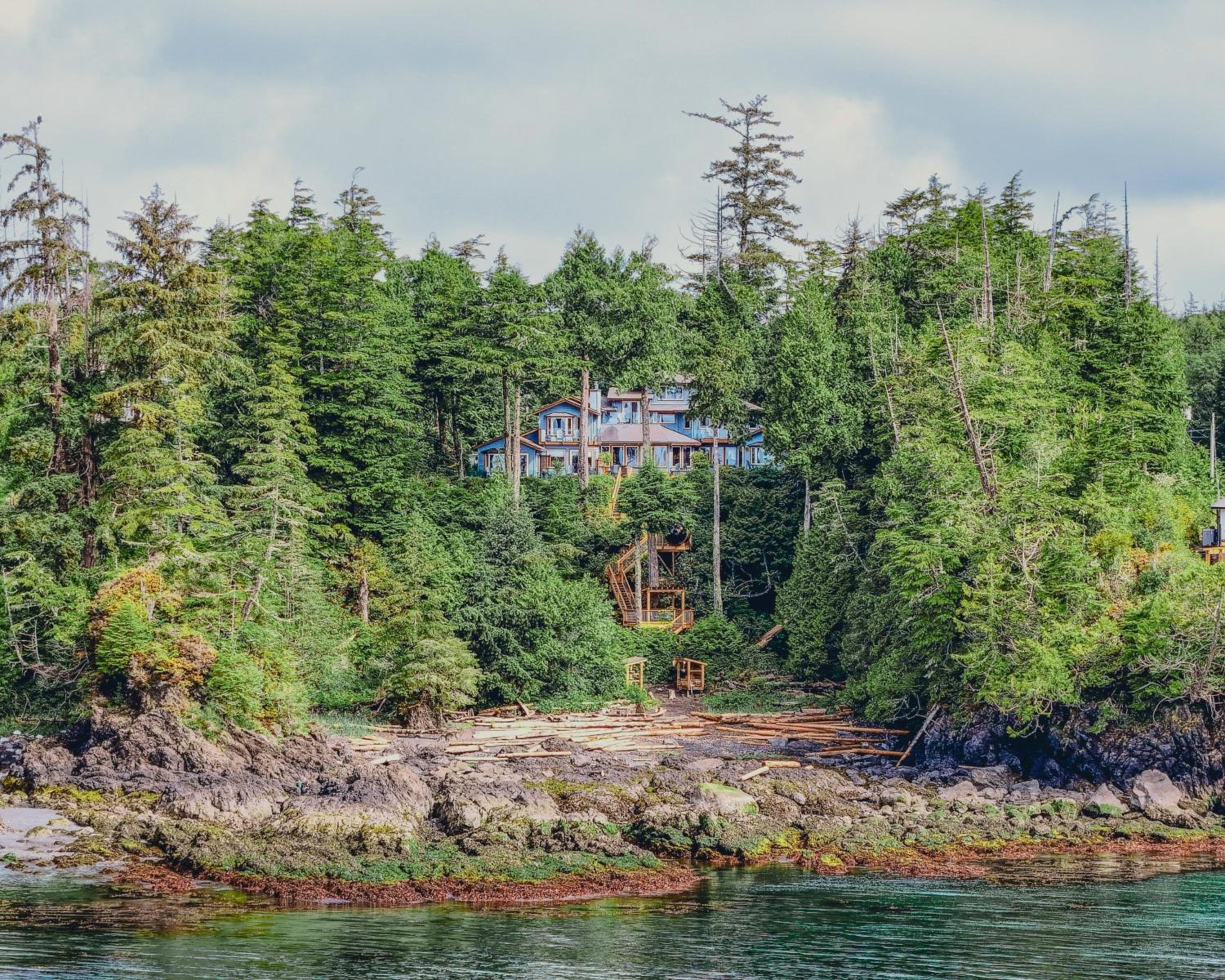 Snug Harbour Inn