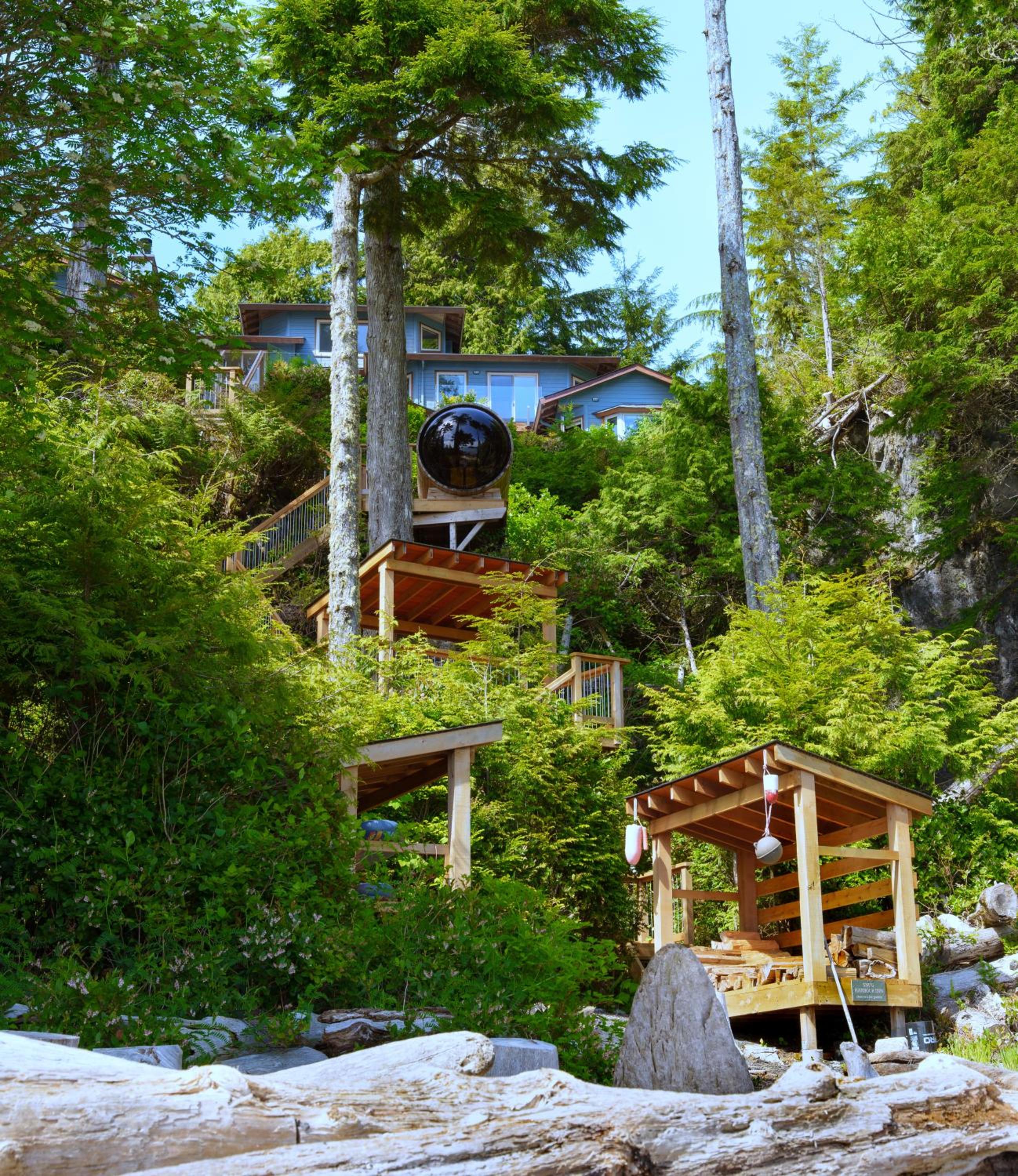 Snug Harbour Inn