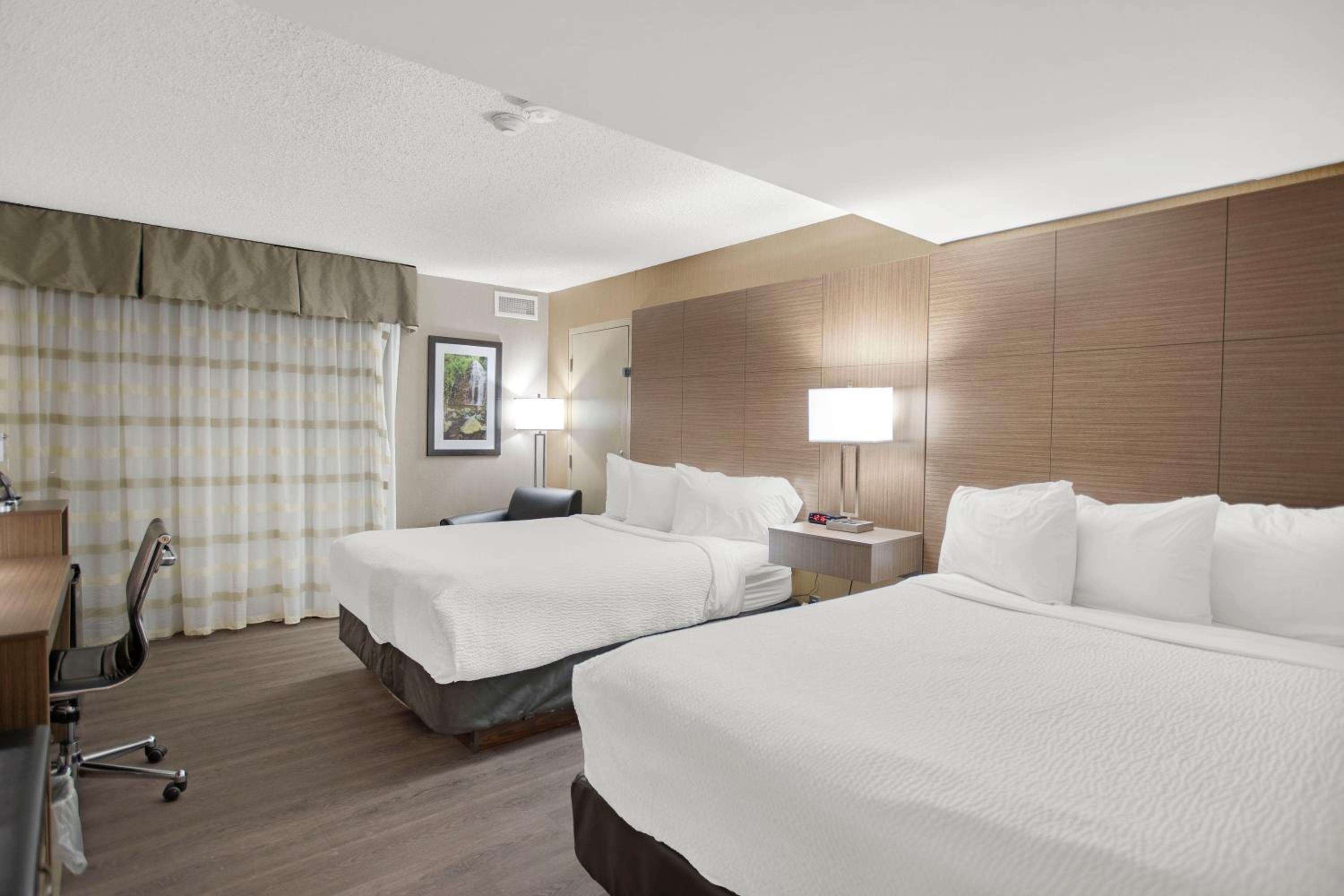 Thunder Bay Vacations - Superior Inn Hotel and Conference Centre Thunder Bay - Property Image 63