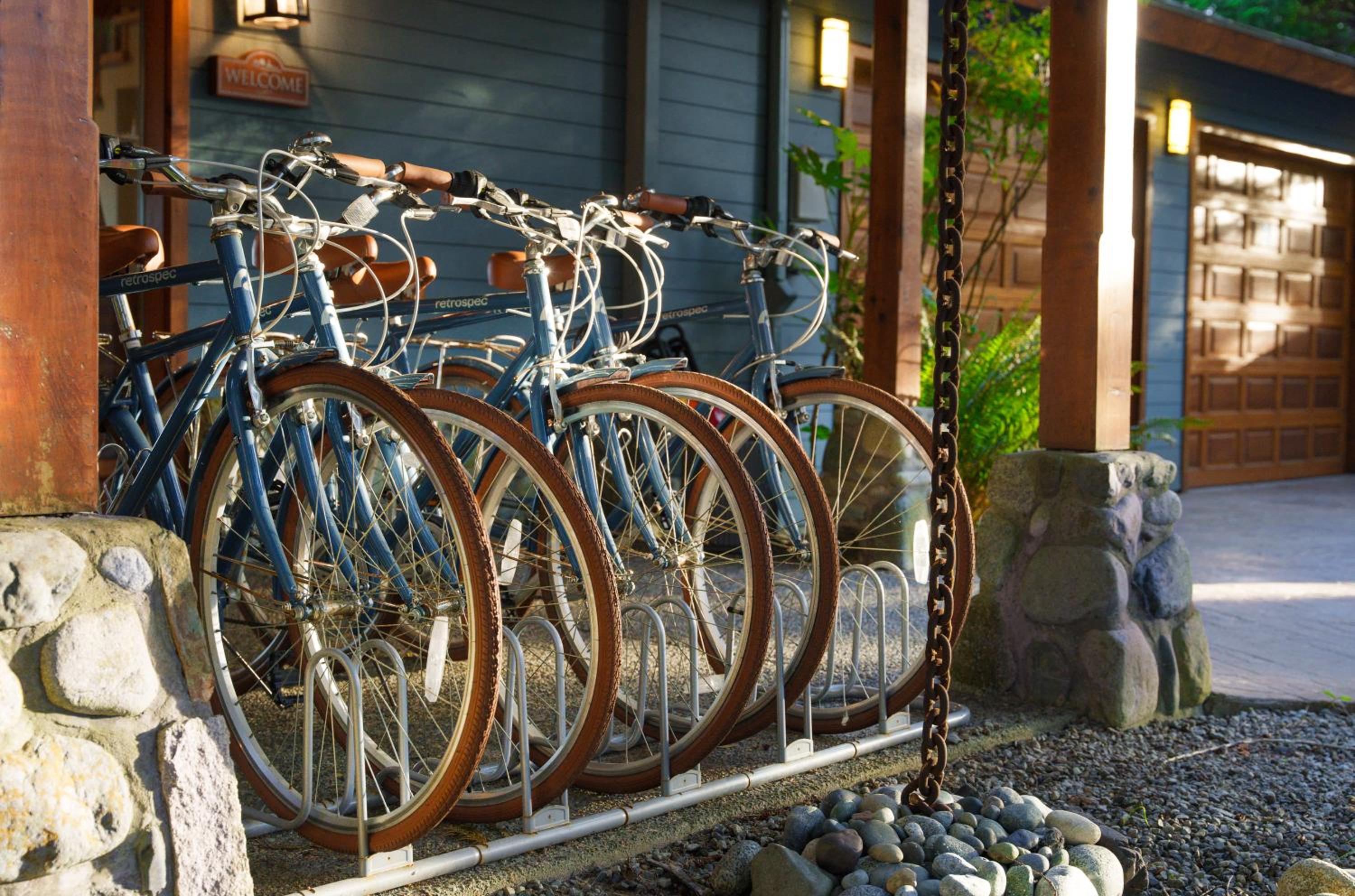 Snug Harbour Inn
