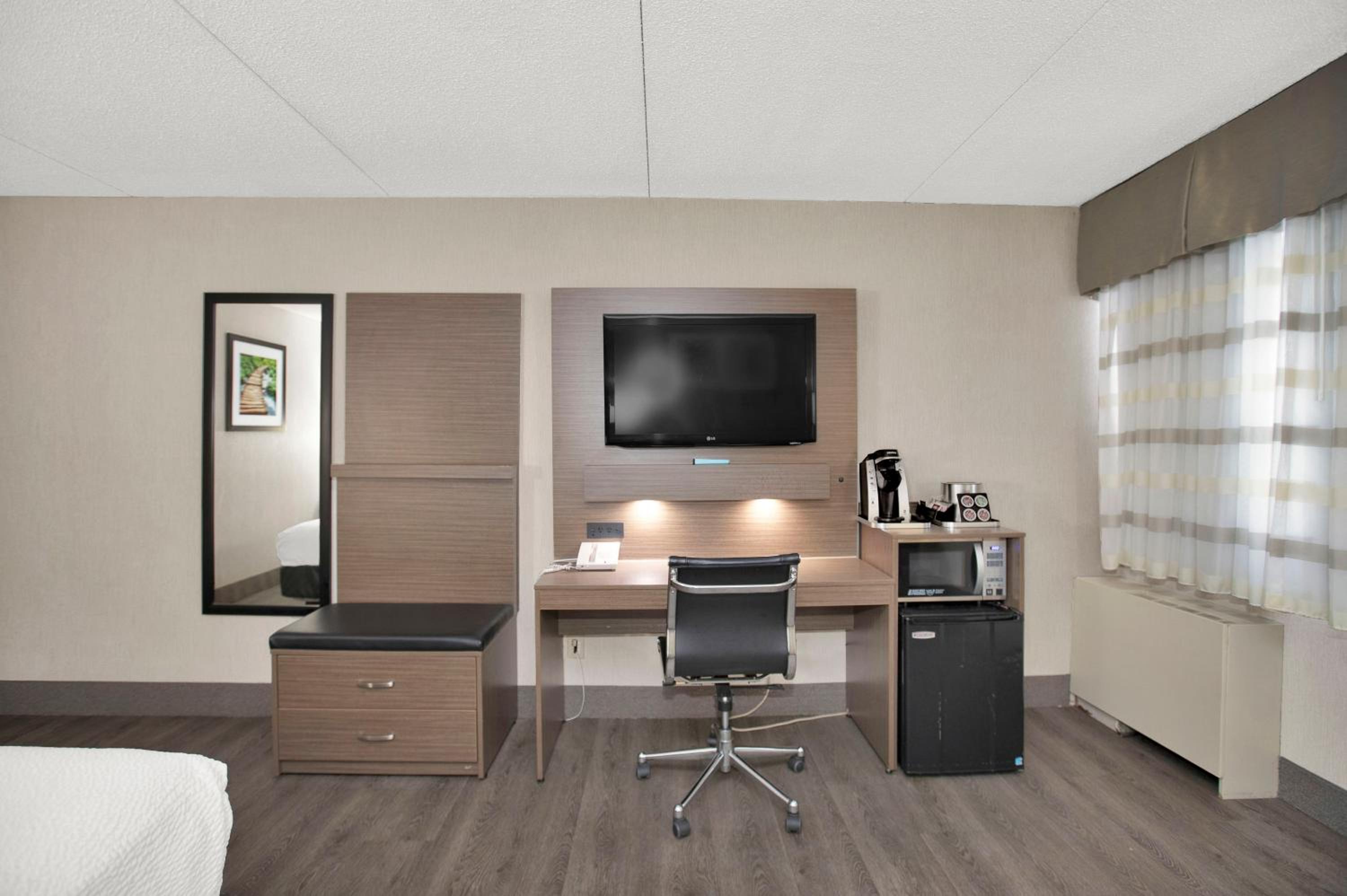 Thunder Bay Vacations - Superior Inn Hotel and Conference Centre Thunder Bay - Property Image 71