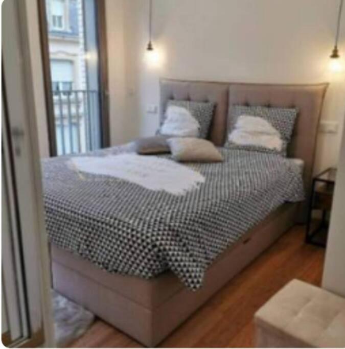 Elegant 2022 one bedroom flat with terrac and parking view 4