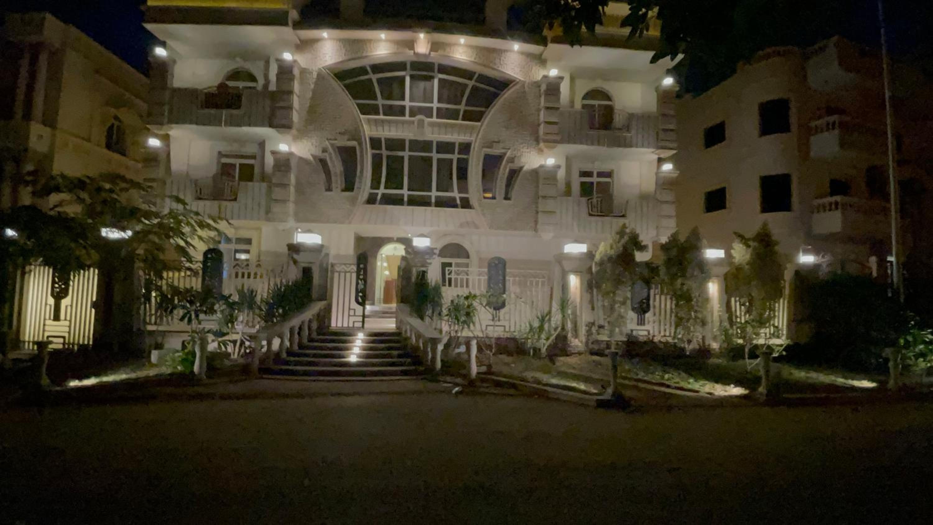 Royal apartment in private villa New Cairo in villa 255 Panafsig 11