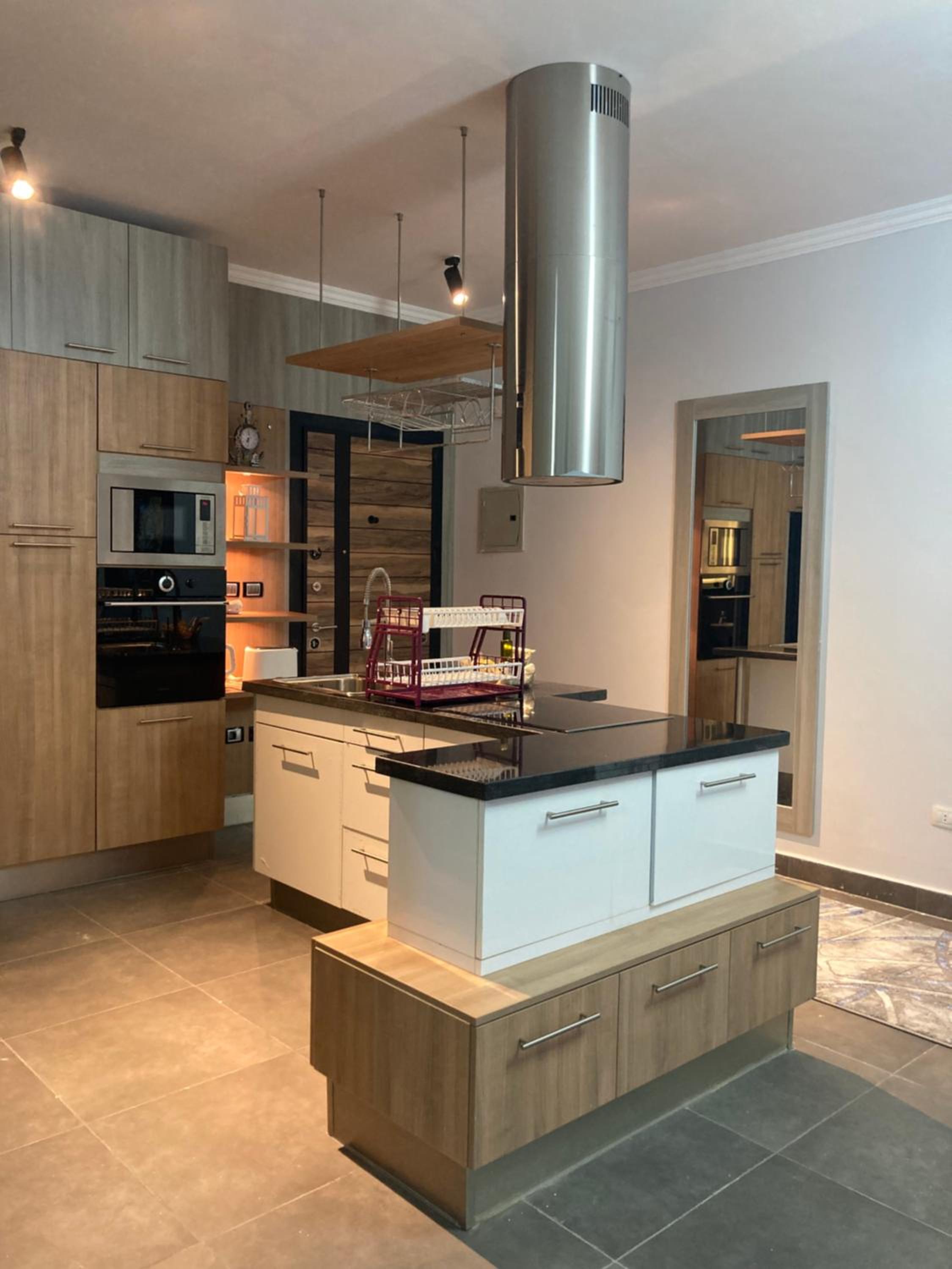 New Modern Apartment