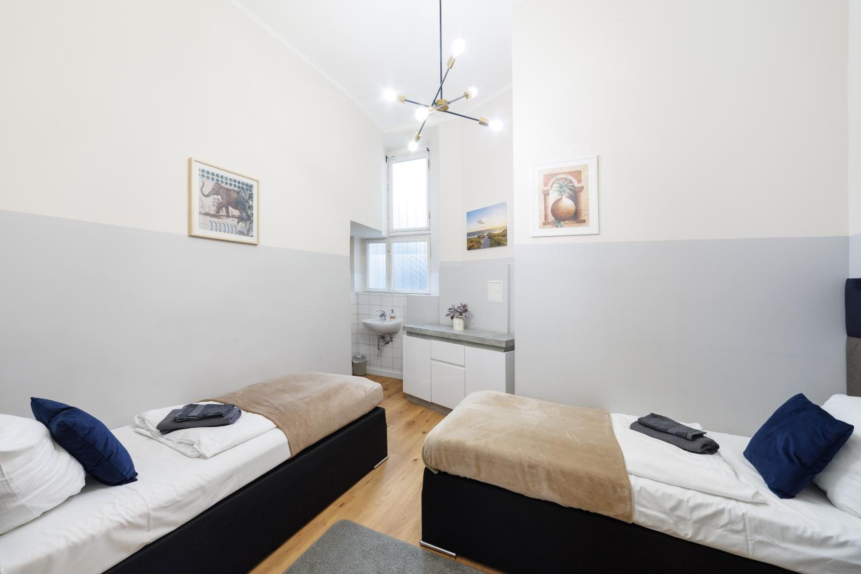 Stylish 4Rooms Flat am Adenauerplatz 8 Personen Kurfürstendamm