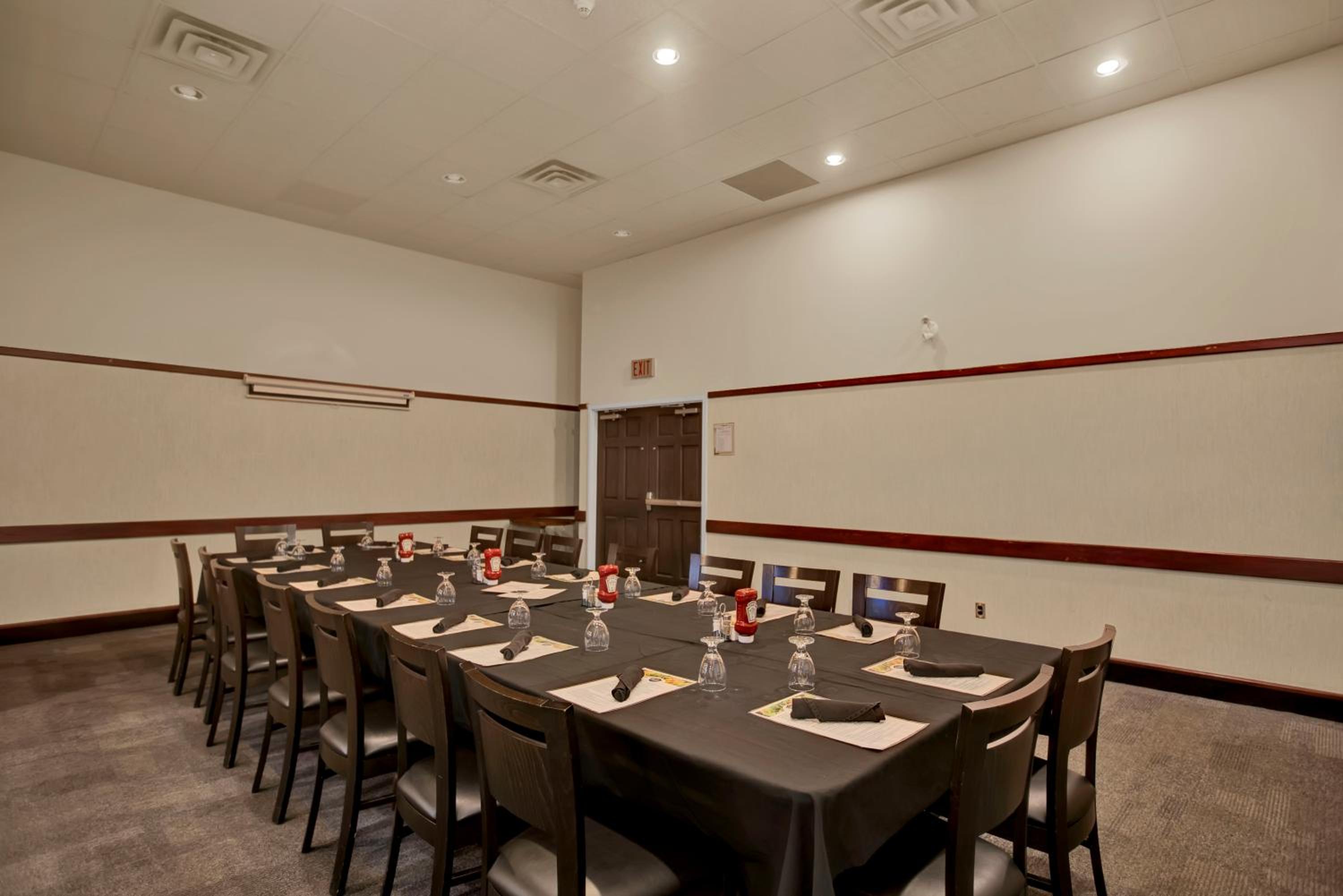 Thunder Bay Vacations - Superior Inn Hotel and Conference Centre Thunder Bay - Property Image 31