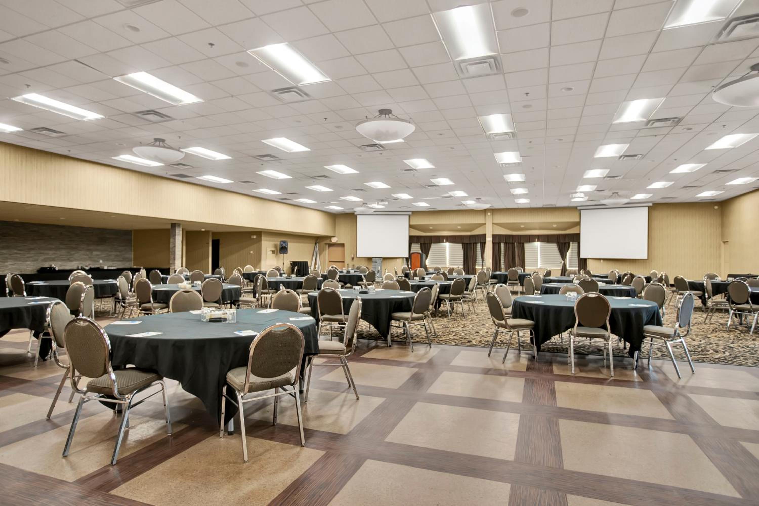 Thunder Bay Vacations - Superior Inn Hotel and Conference Centre Thunder Bay - Property Image 44