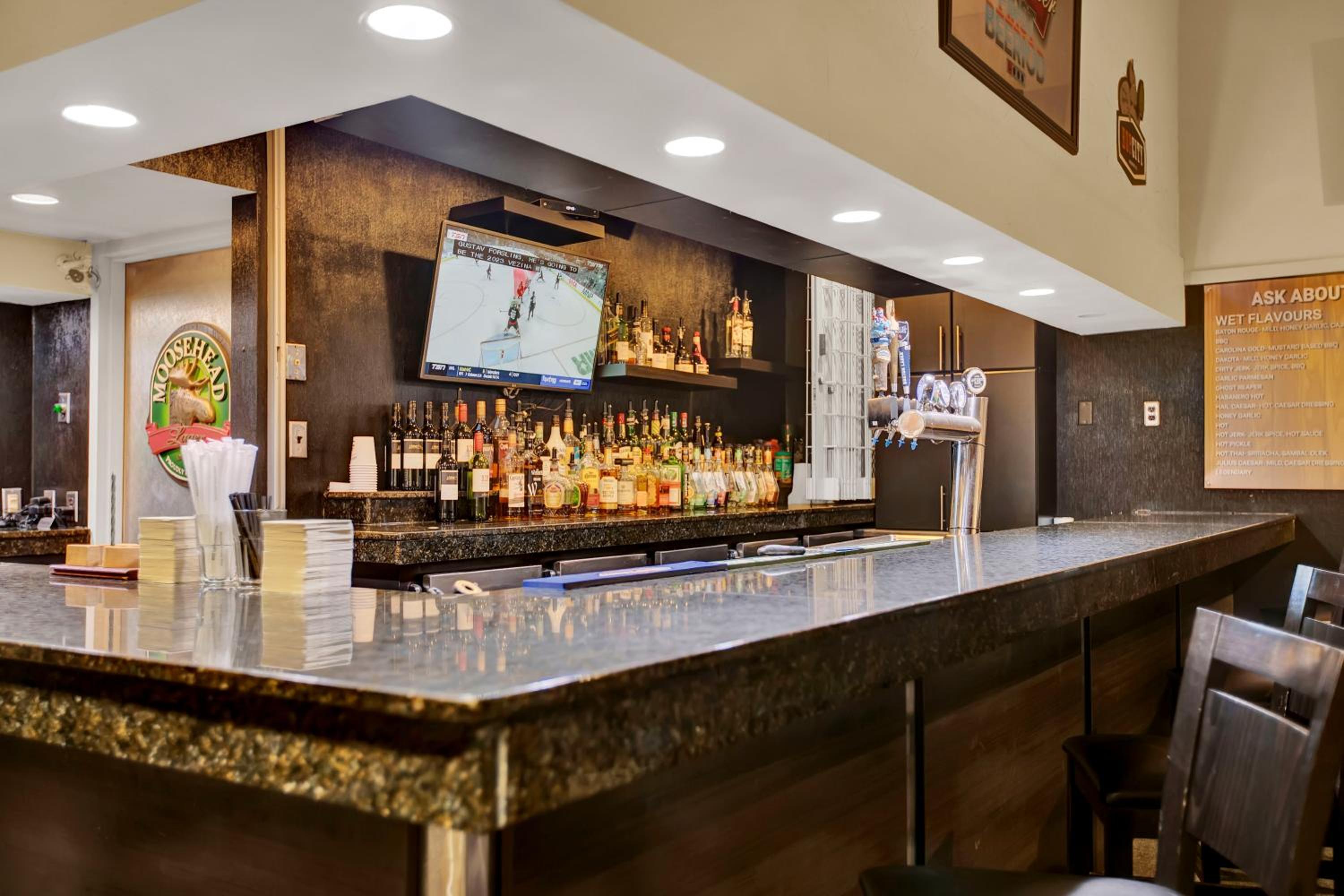 Thunder Bay Vacations - Superior Inn Hotel and Conference Centre Thunder Bay - Property Image 88