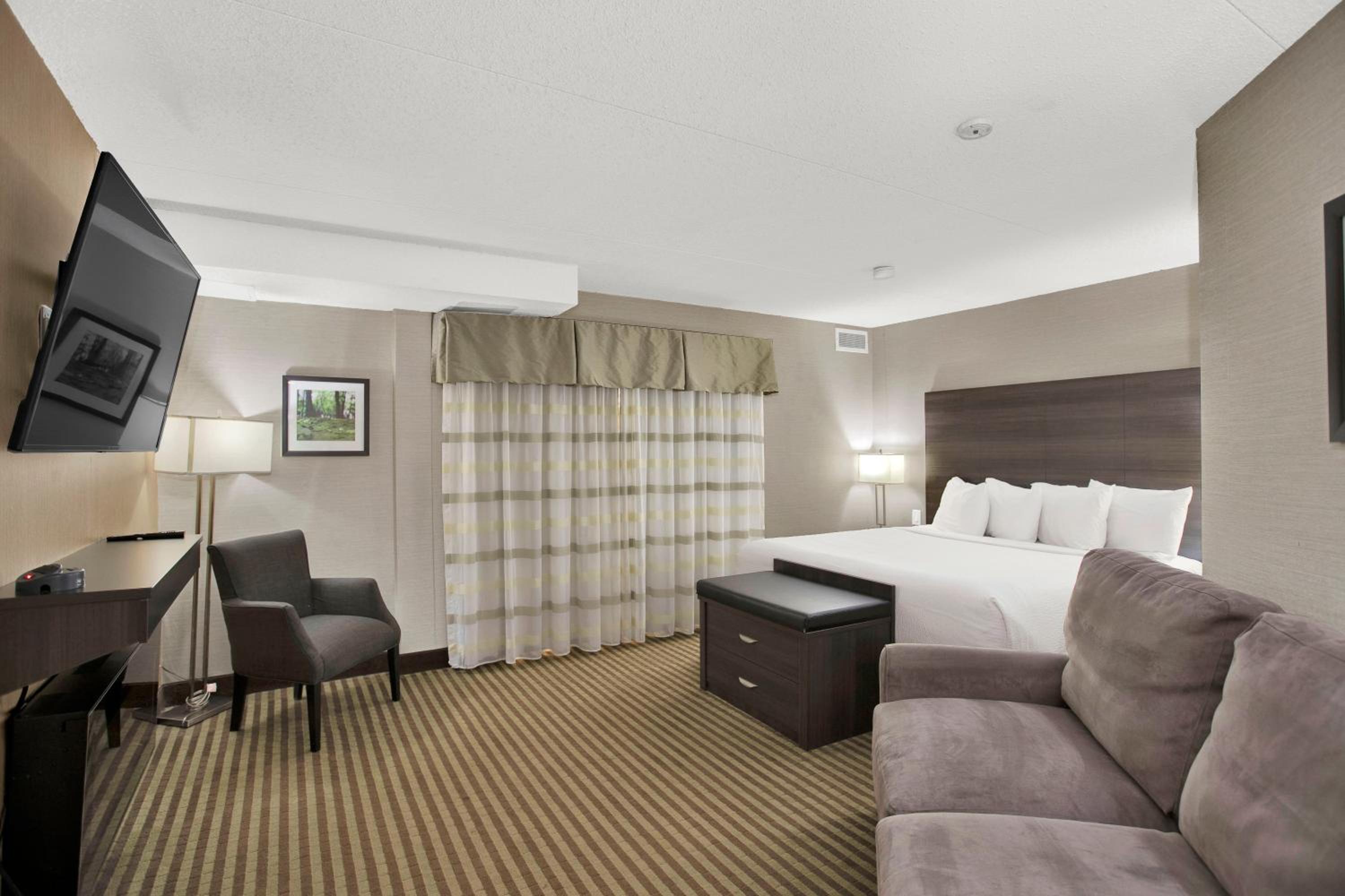 Thunder Bay Vacations - Superior Inn Hotel and Conference Centre Thunder Bay - Property Image 86