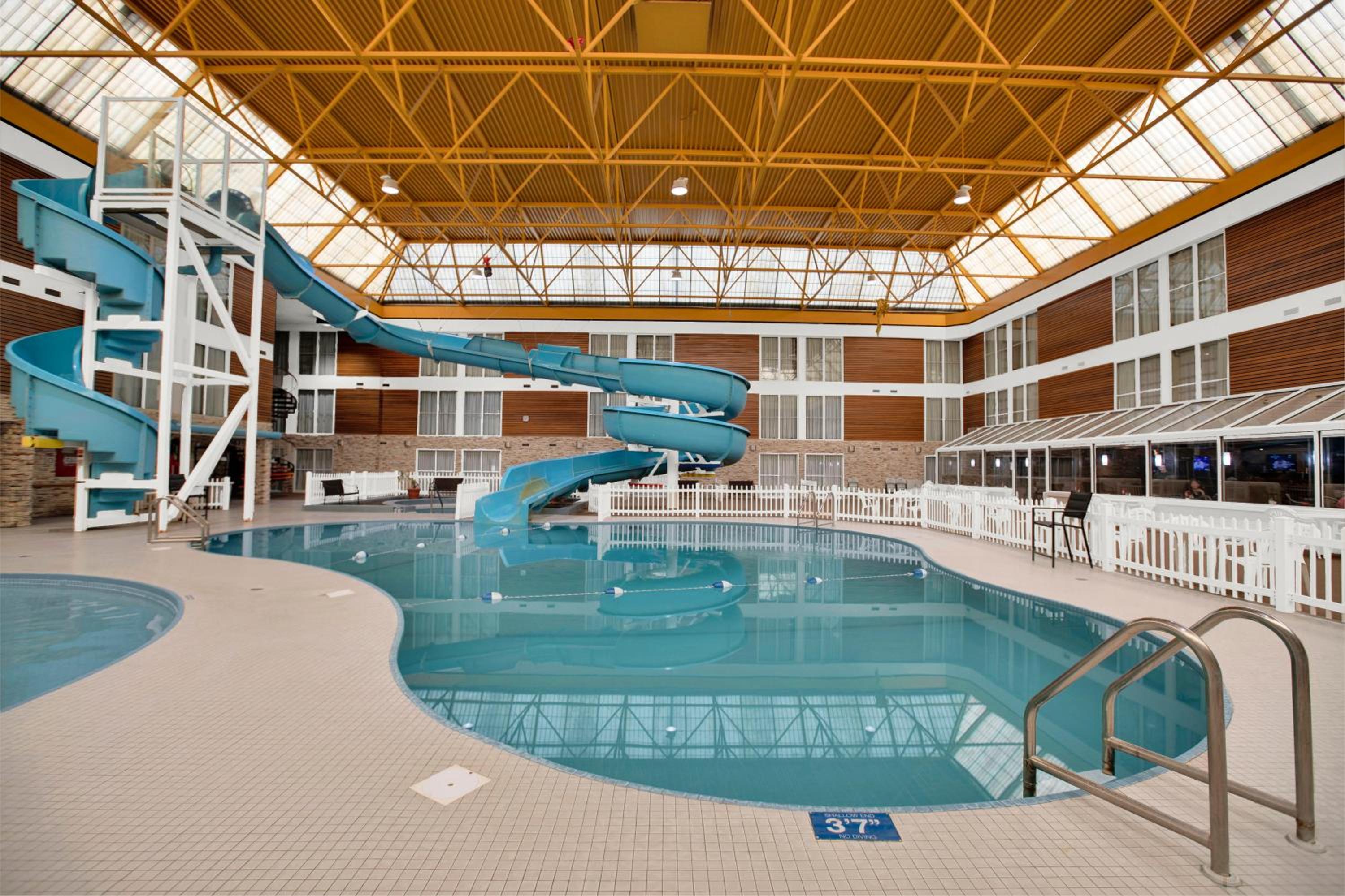 Thunder Bay Vacations - Superior Inn Hotel and Conference Centre Thunder Bay - Property Image 104