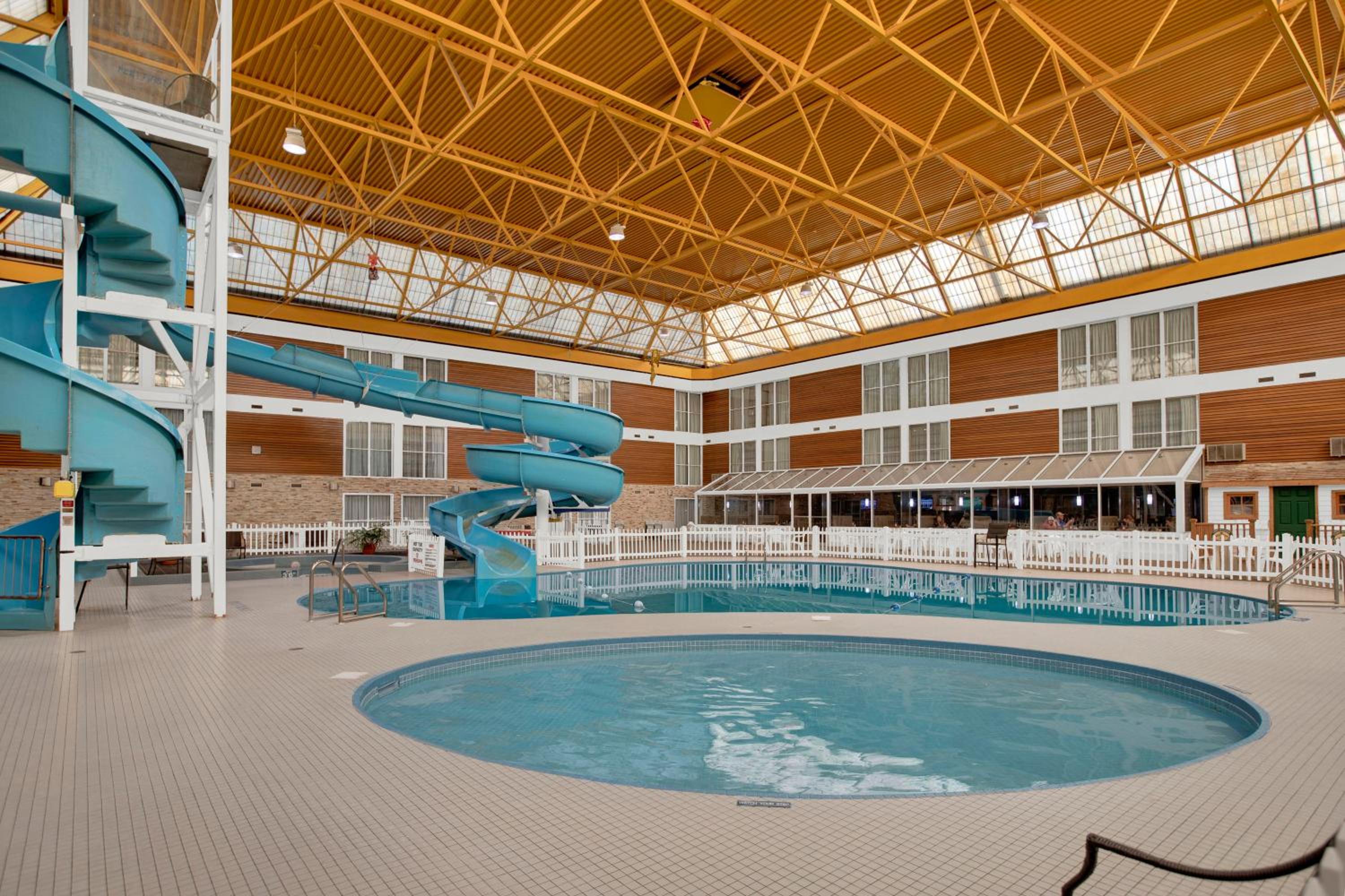 Thunder Bay Vacations - Superior Inn Hotel and Conference Centre Thunder Bay - Property Image 115