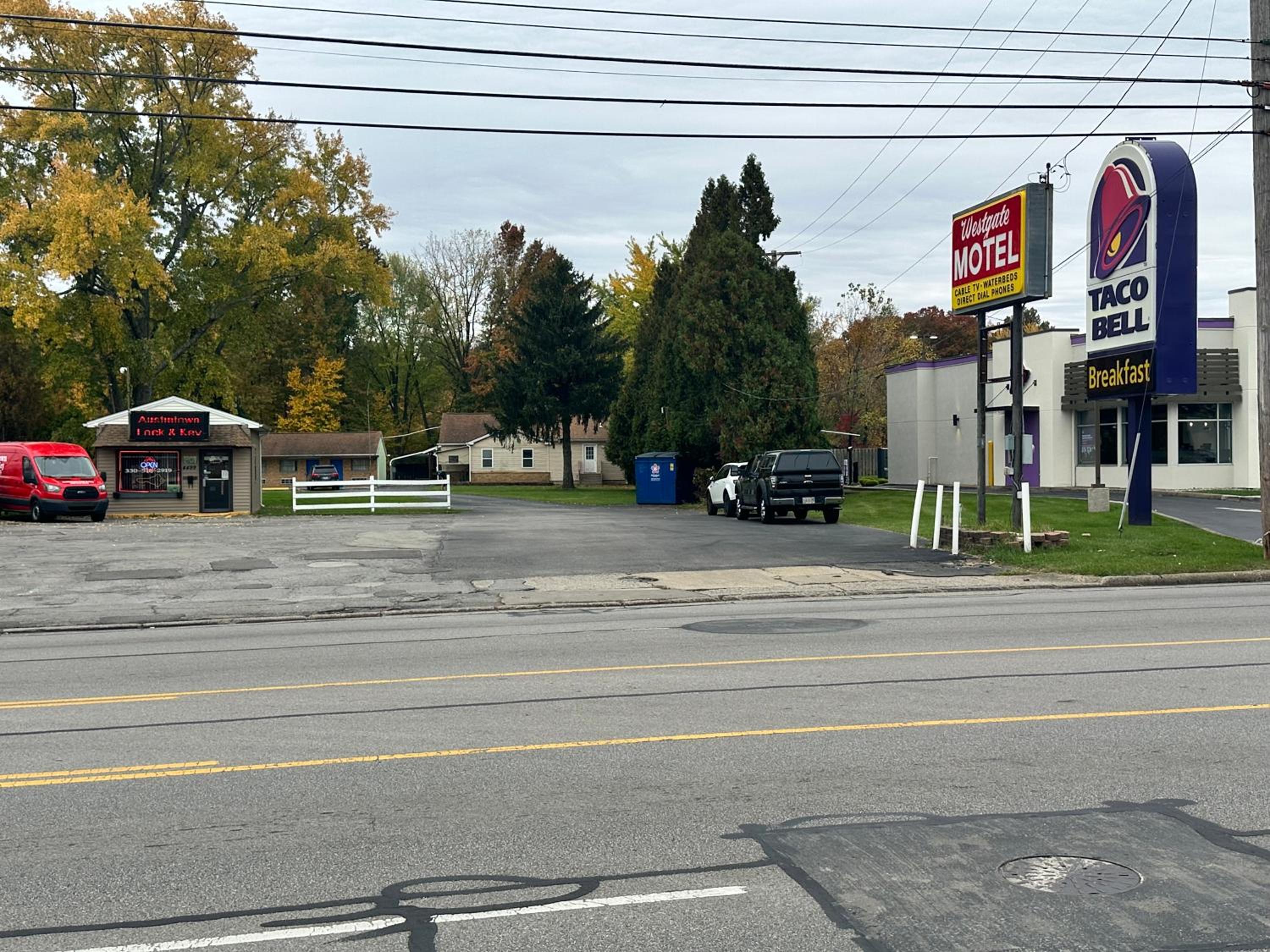 Westgate Manor Motel Austintown & Youngstown OHIO