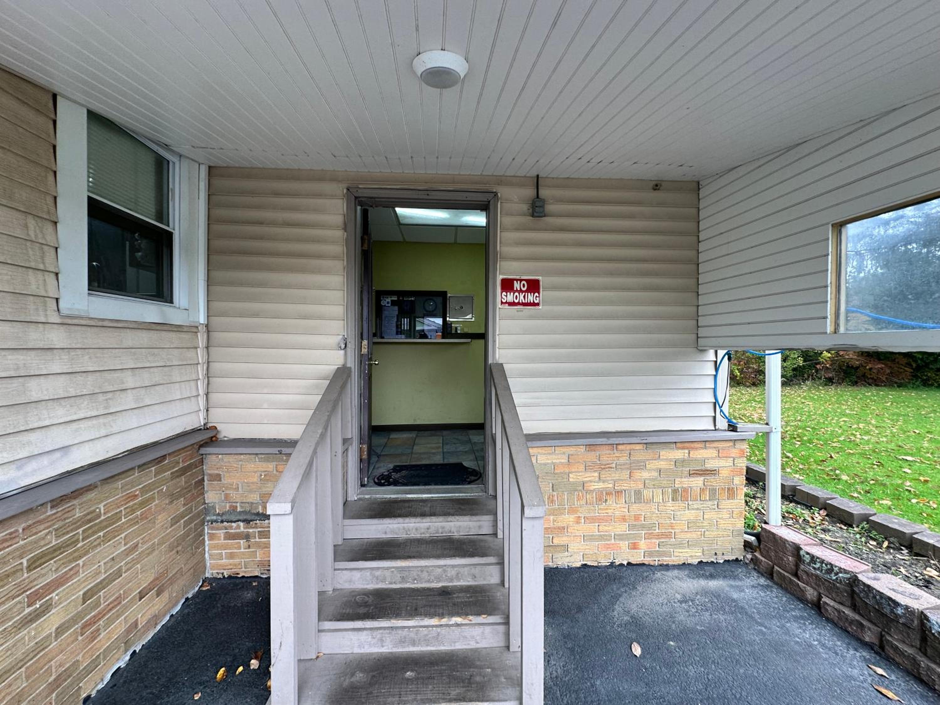 Westgate Manor Motel Austintown & Youngstown OHIO