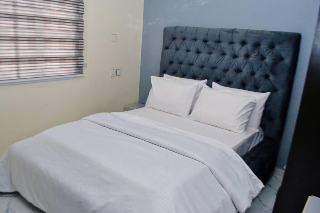 SEGXYCOLD VALLEY OASIS Elegant 2-Bedroom Apartment view 5