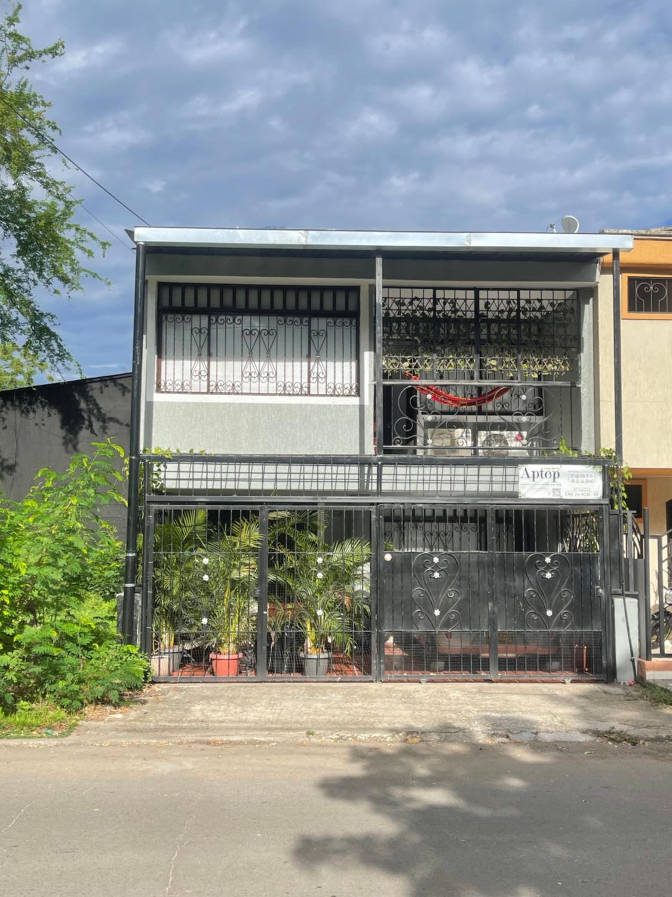 Apartamento moderno cerca a Clinica Abner Lozano