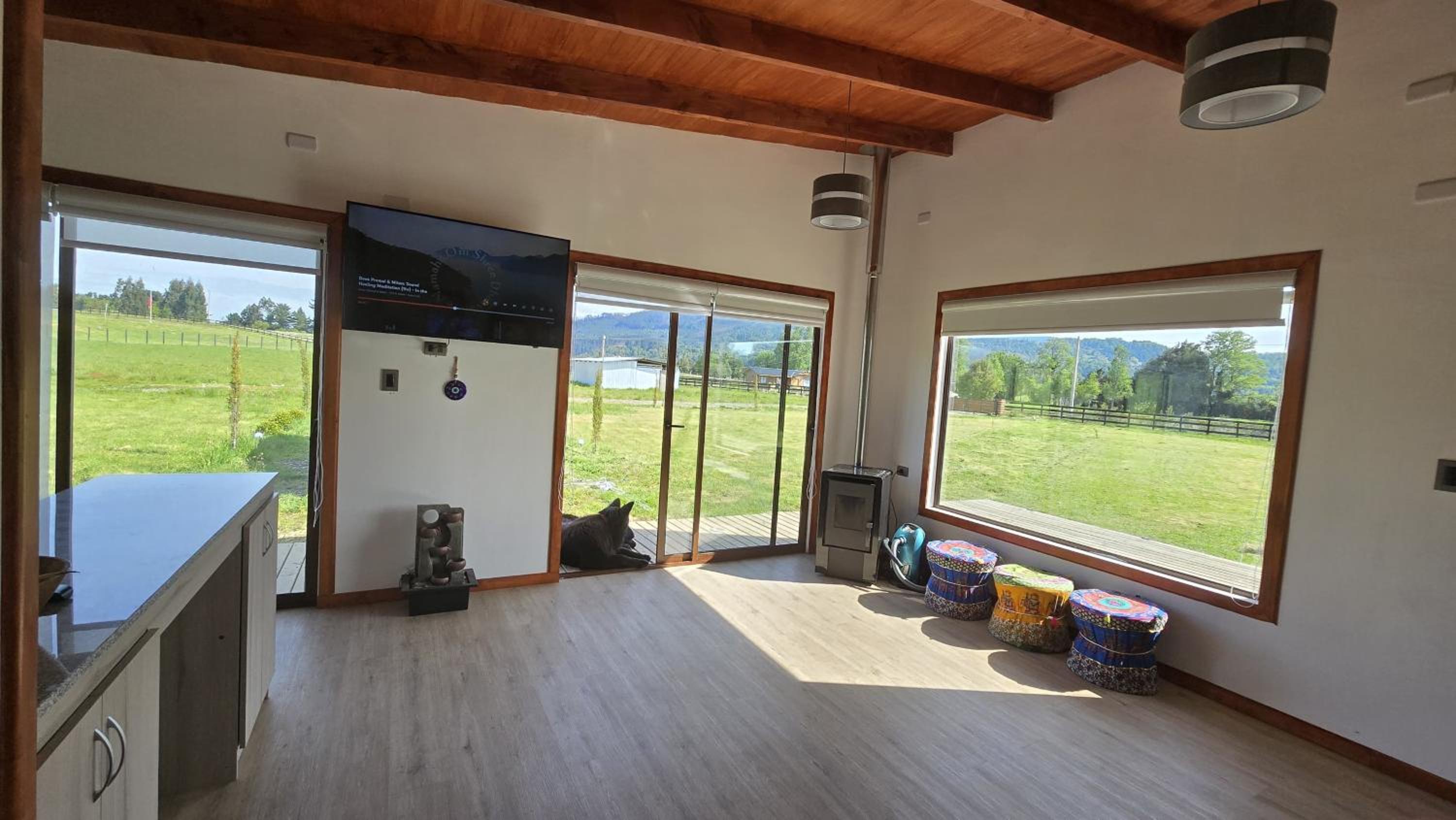 HERMOSA CASA rodeada DE NATURALEZA