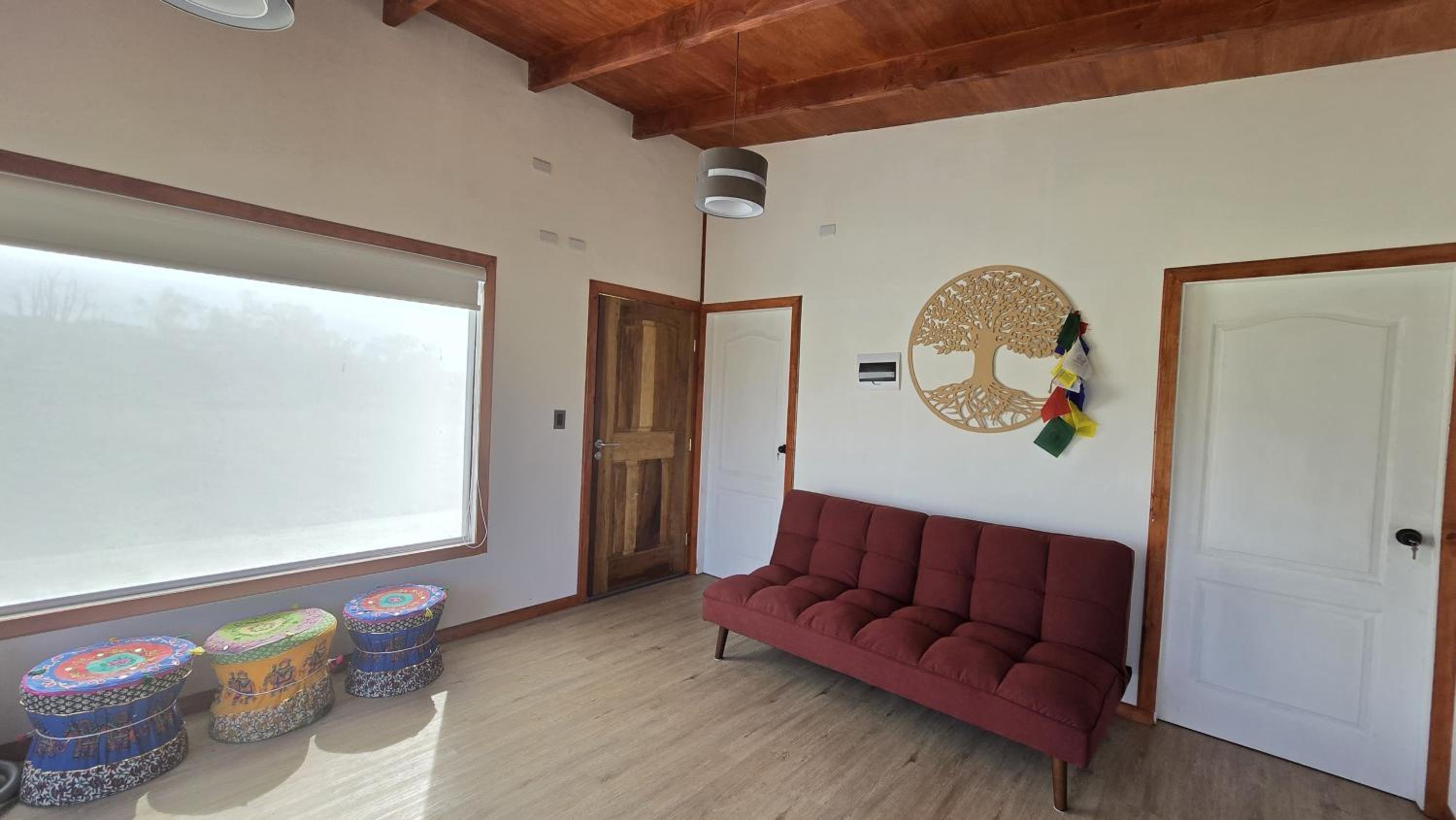 HERMOSA CASA rodeada DE NATURALEZA