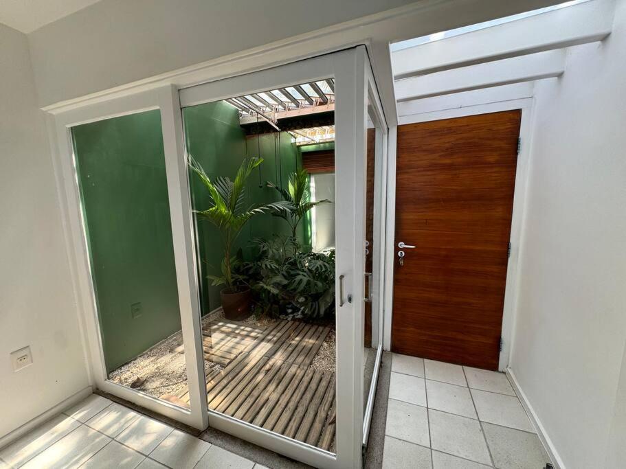 Praia da Joatinga, triplex luxo sobre o mar