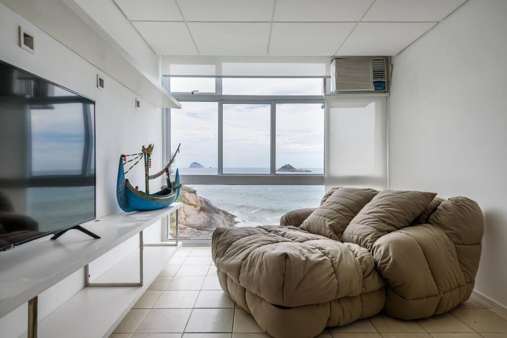 Praia da Joatinga, triplex luxo sobre o mar