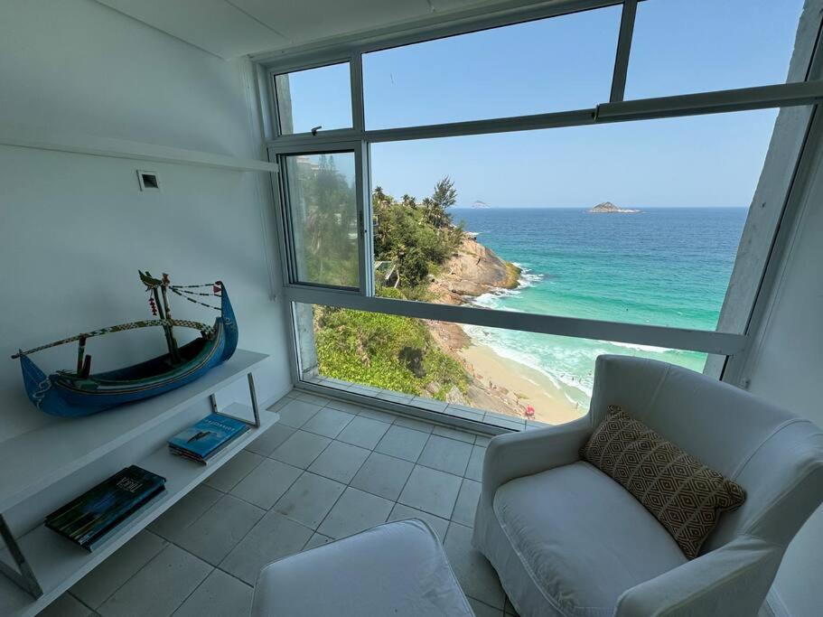 Praia da Joatinga, triplex luxo sobre o mar