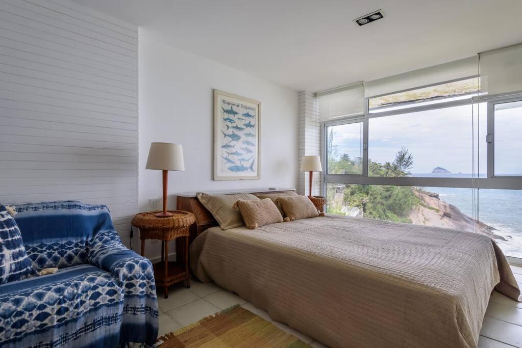 Praia da Joatinga, triplex luxo sobre o mar