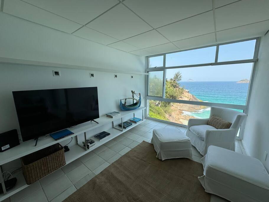 Praia da Joatinga, triplex luxo sobre o mar