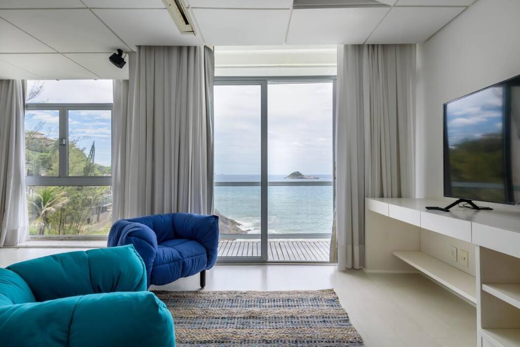 Praia da Joatinga, triplex luxo sobre o mar