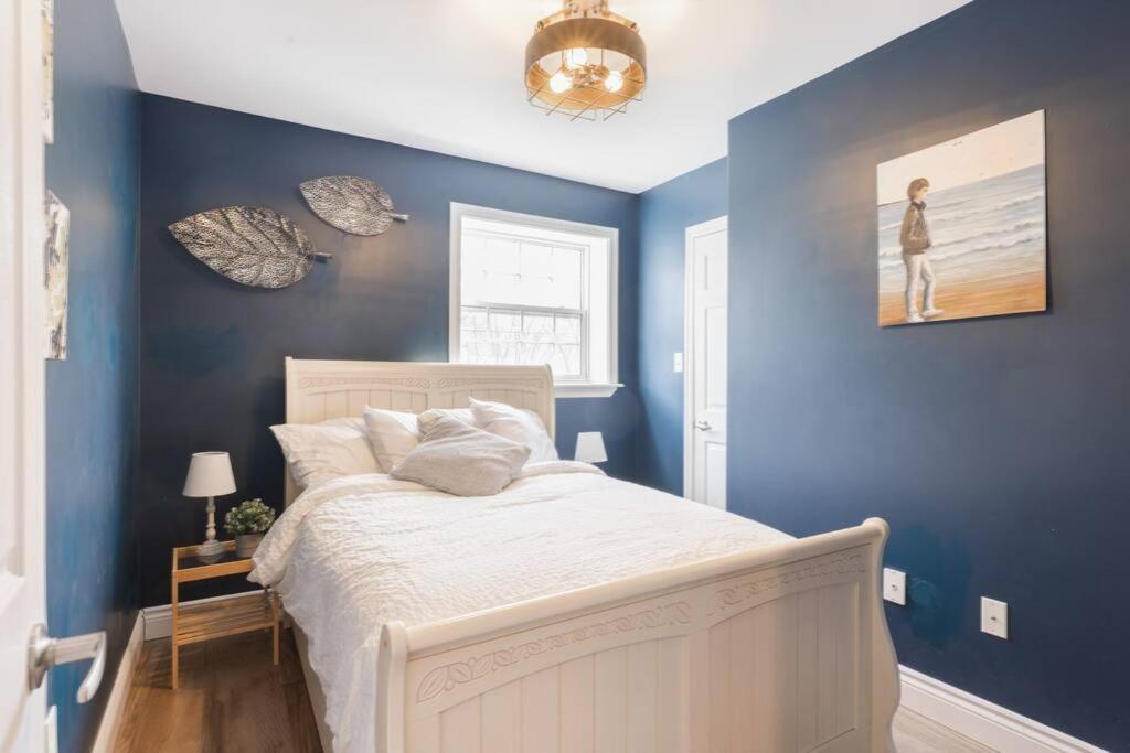 Your Halifornian Home Trendy 3 Bedroom Flat
