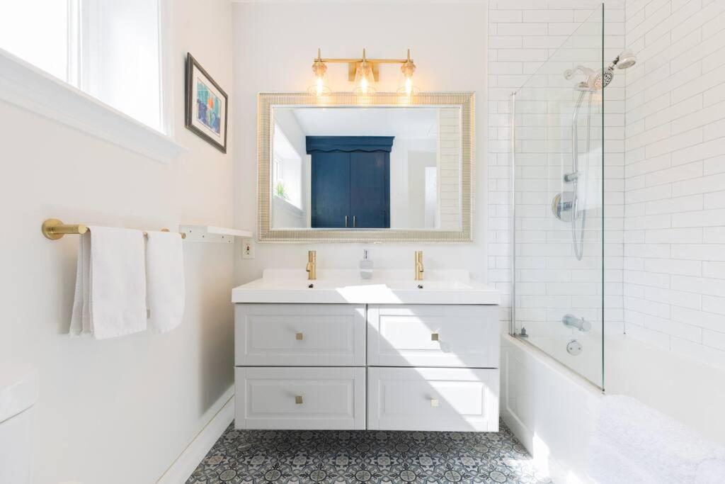 Your Halifornian Home Trendy 3 Bedroom Flat