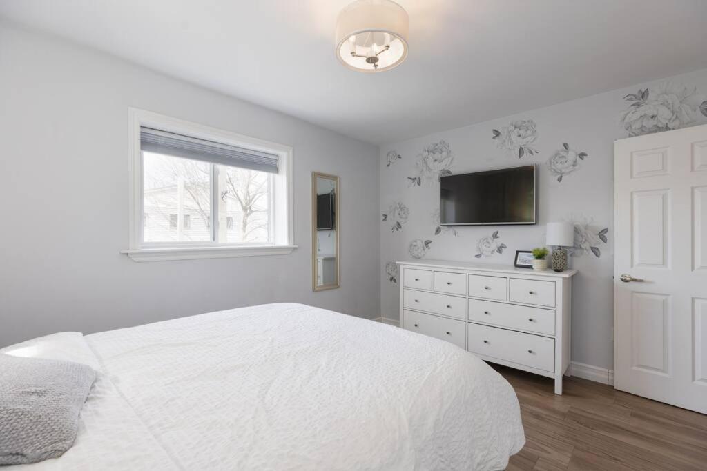 Your Halifornian Home Trendy 3 Bedroom Flat