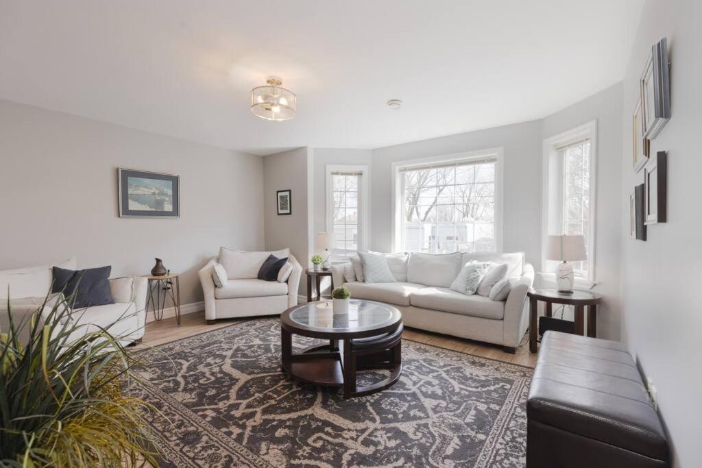 Your Halifornian Home Trendy 3 Bedroom Flat