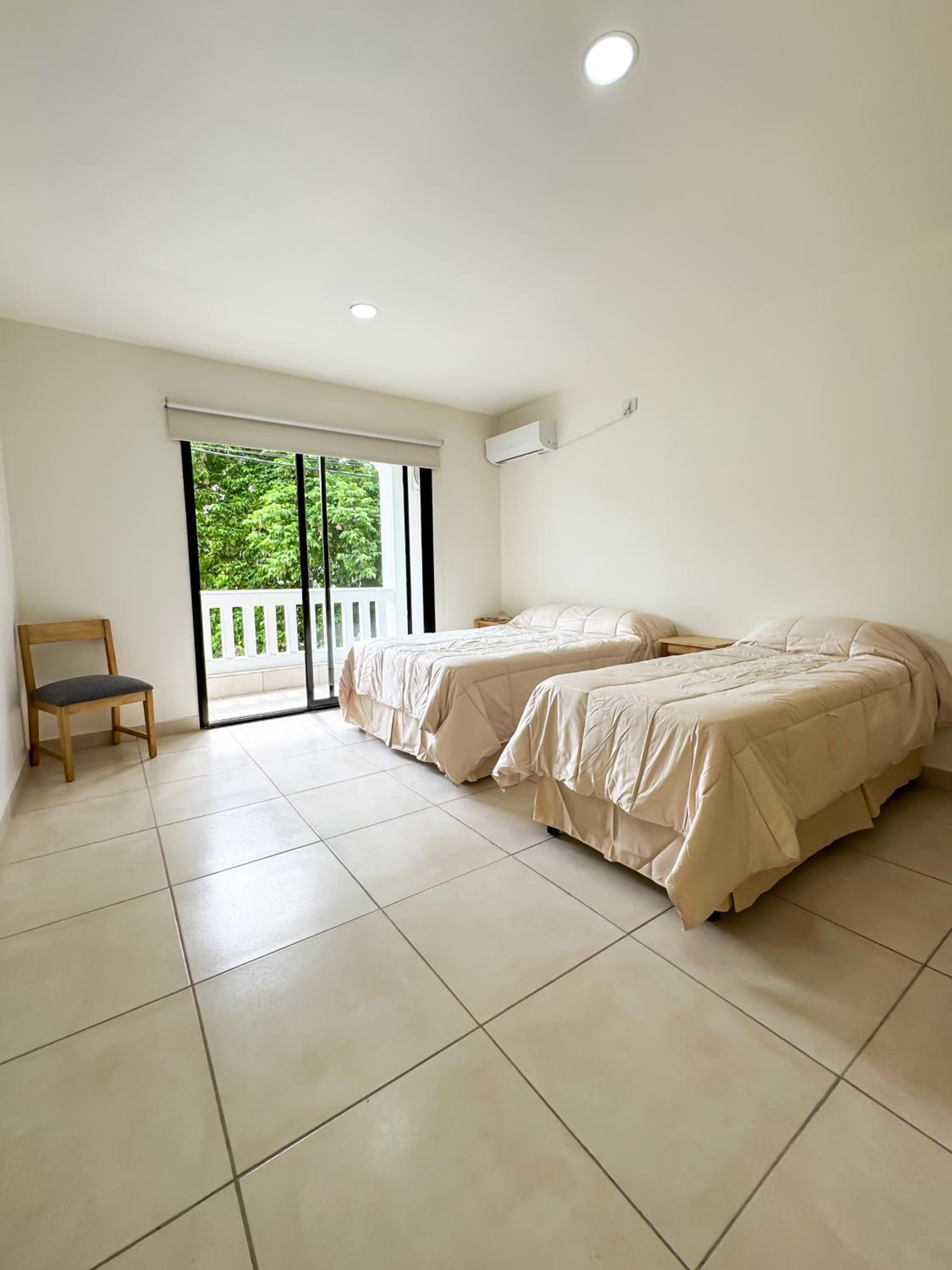 La Recova Hostal