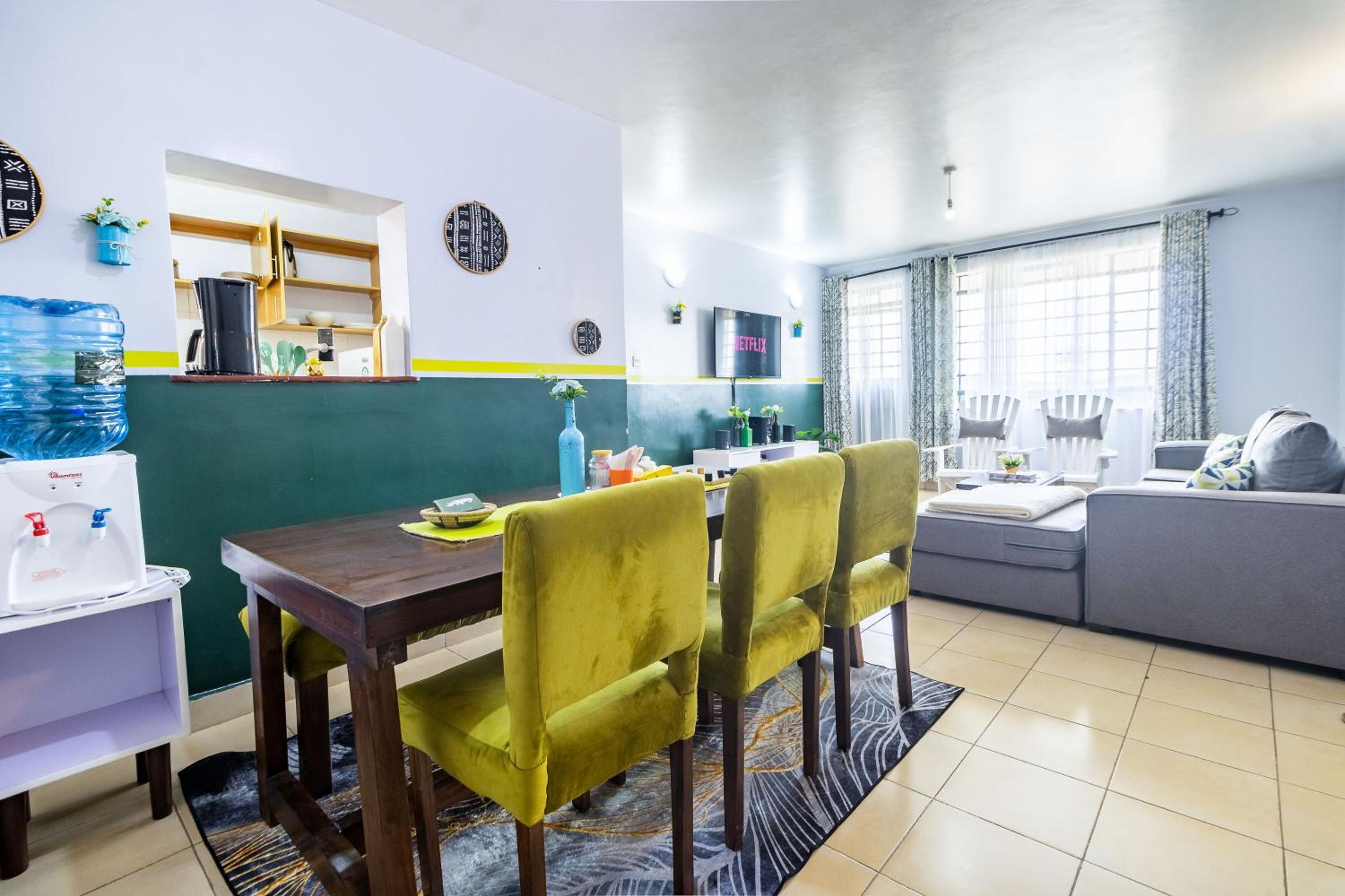 Cozy Rooms JKIA -Games Nights - Gated - Secure -3 Bedroom -5 Beds -2Baths -15Mins to JKIA-SGR