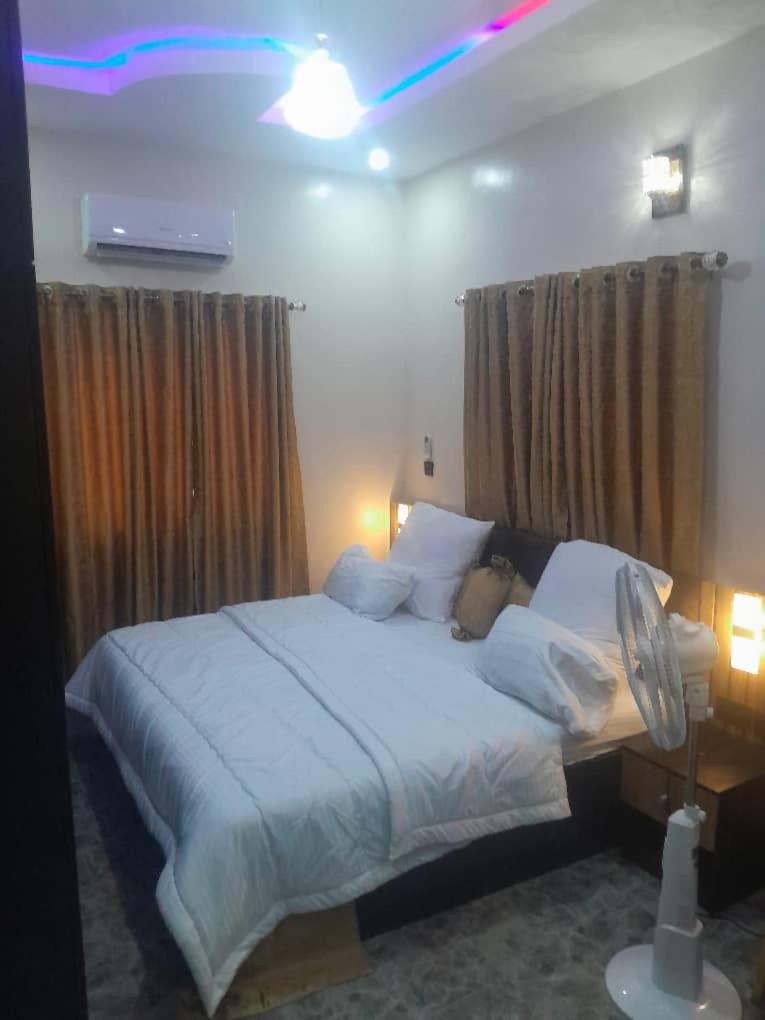 Madeb Apartments