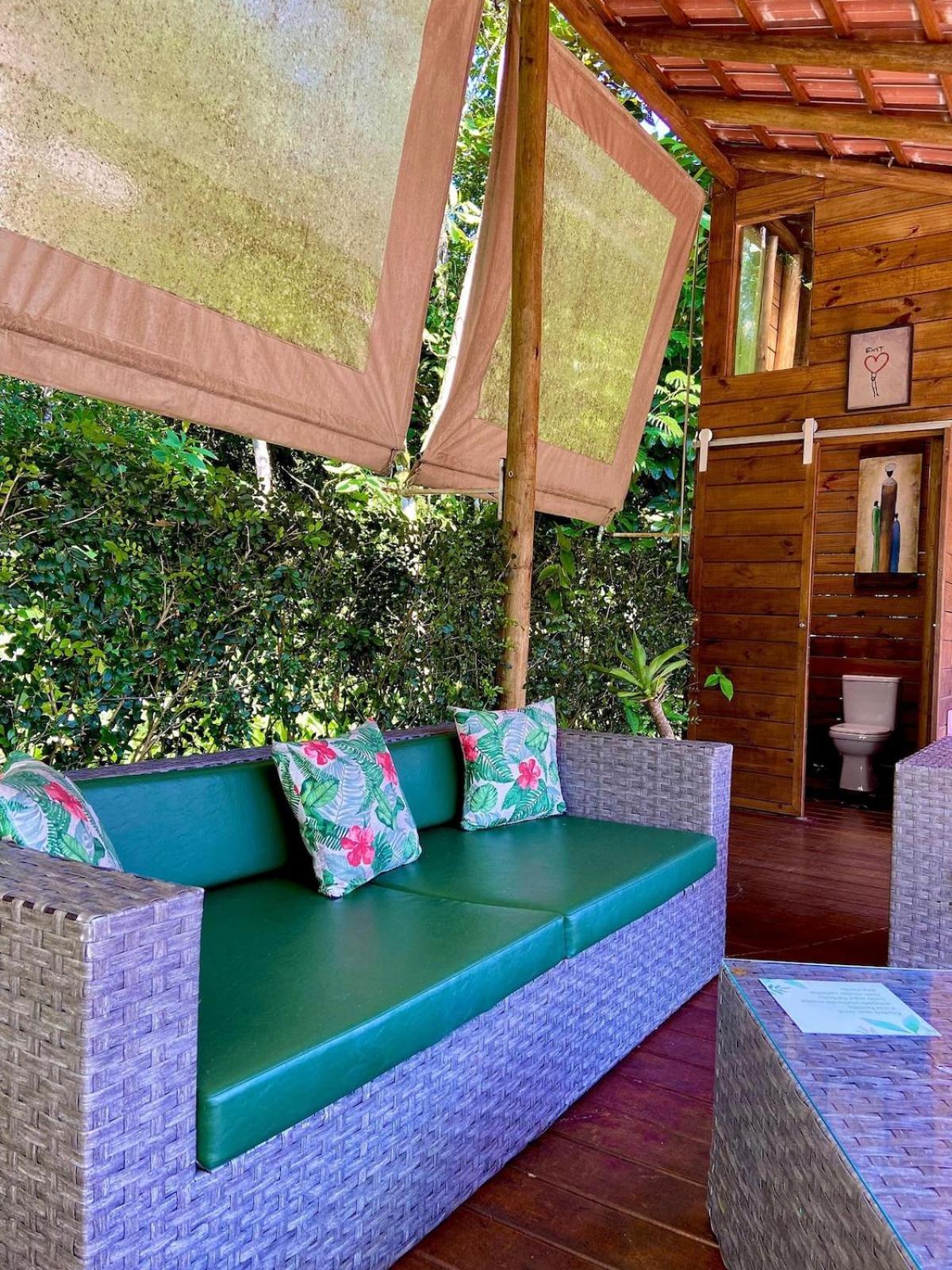 CASA PARIS · piscina aquecida, em condomínio, 4 suítes maravilhosa