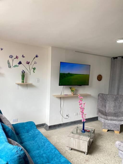 La vida es Bella! Apartamento cerca al Centro 101