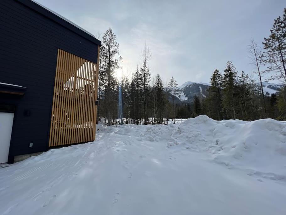 4595 Alpine Way by StayIn