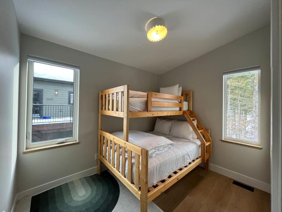 4595 Alpine Way by StayIn