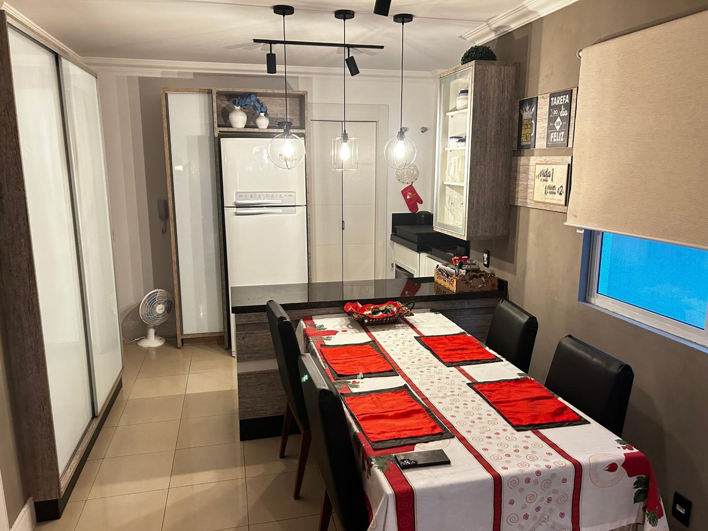 Apartamento para alugar na temporada a 150m do mar