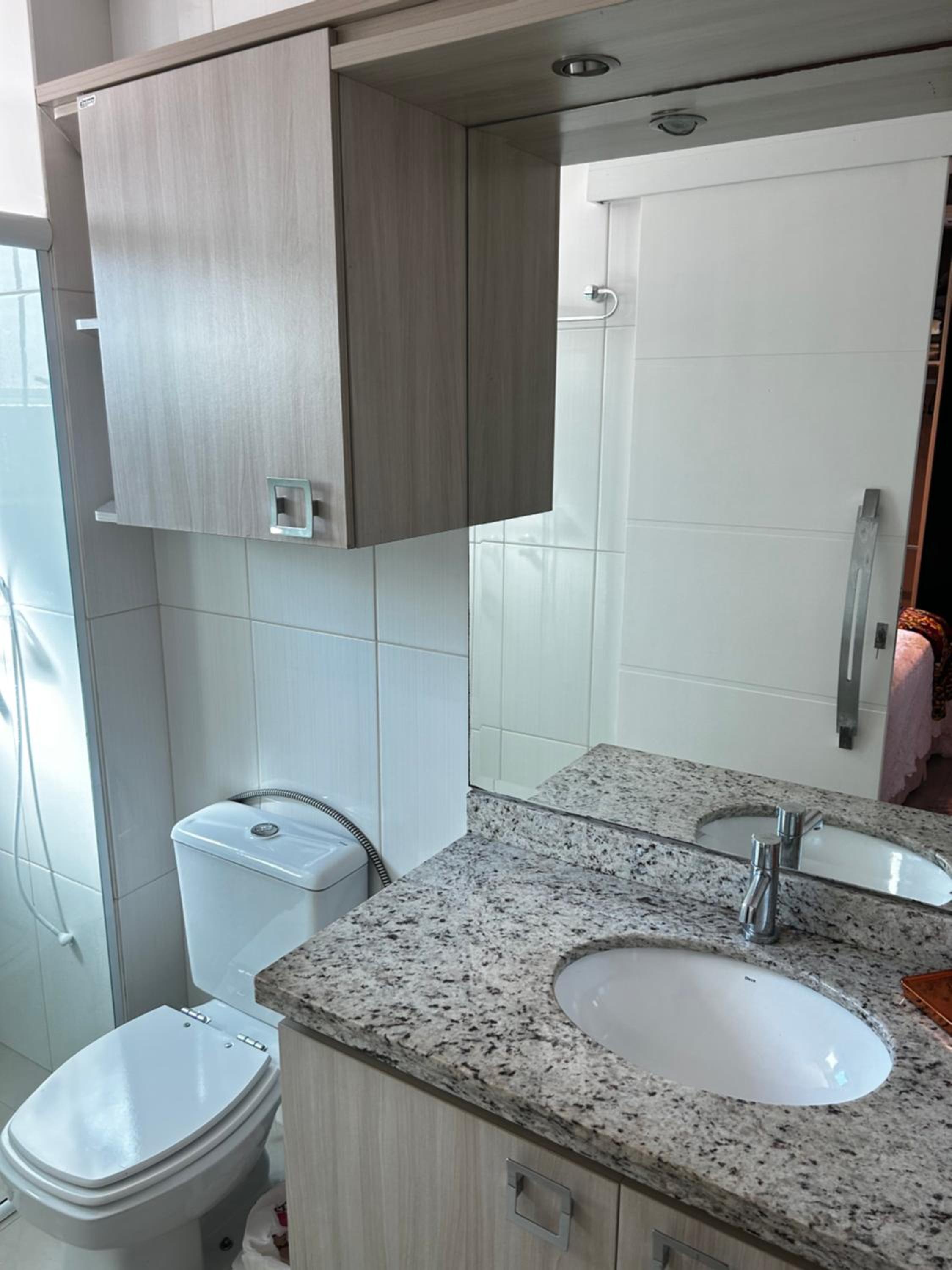 Apartamento para alugar na temporada a 150m do mar