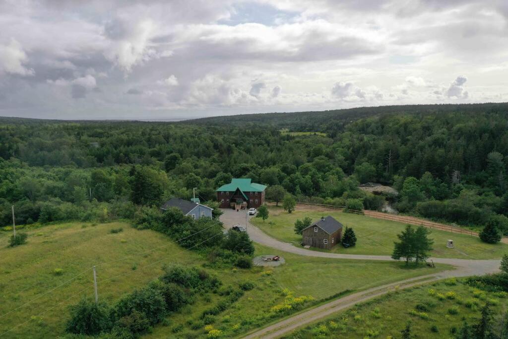 The Intervale Large Group Retreat 12 suites