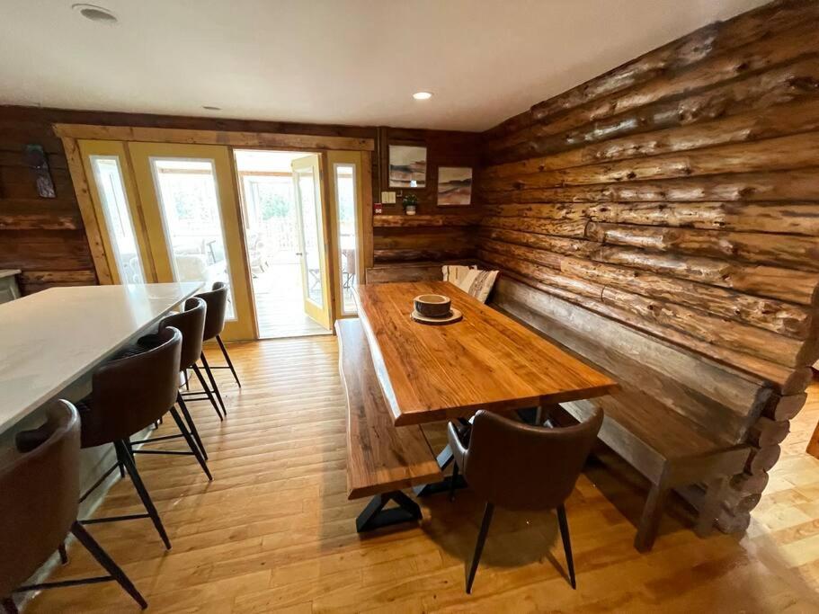 The Intervale Large Group Retreat 12 suites