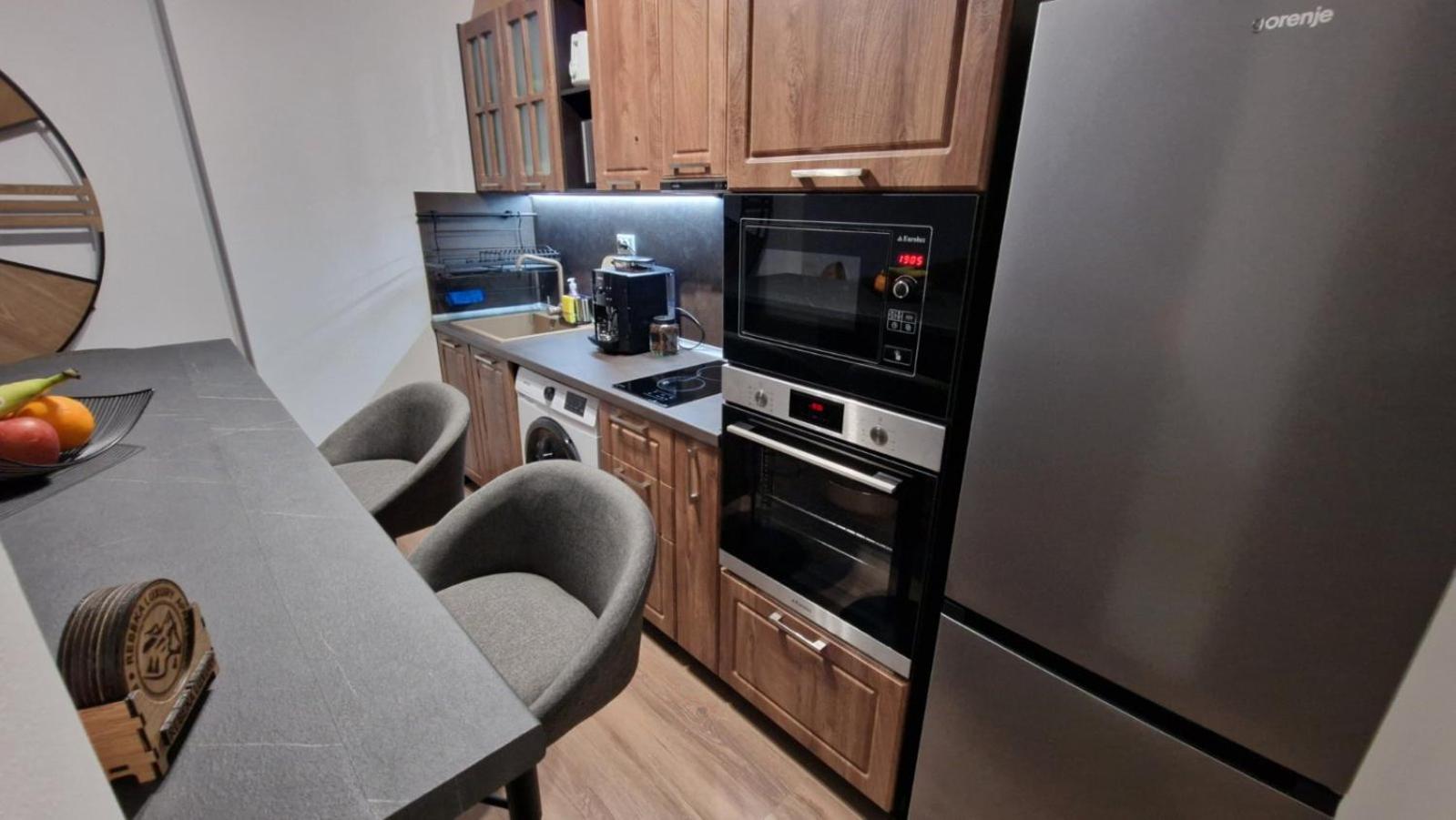 Rebeka Apartment