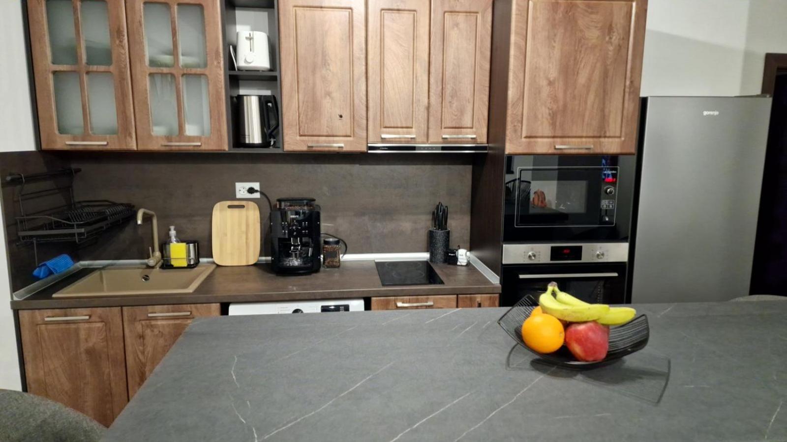 Rebeka Apartment