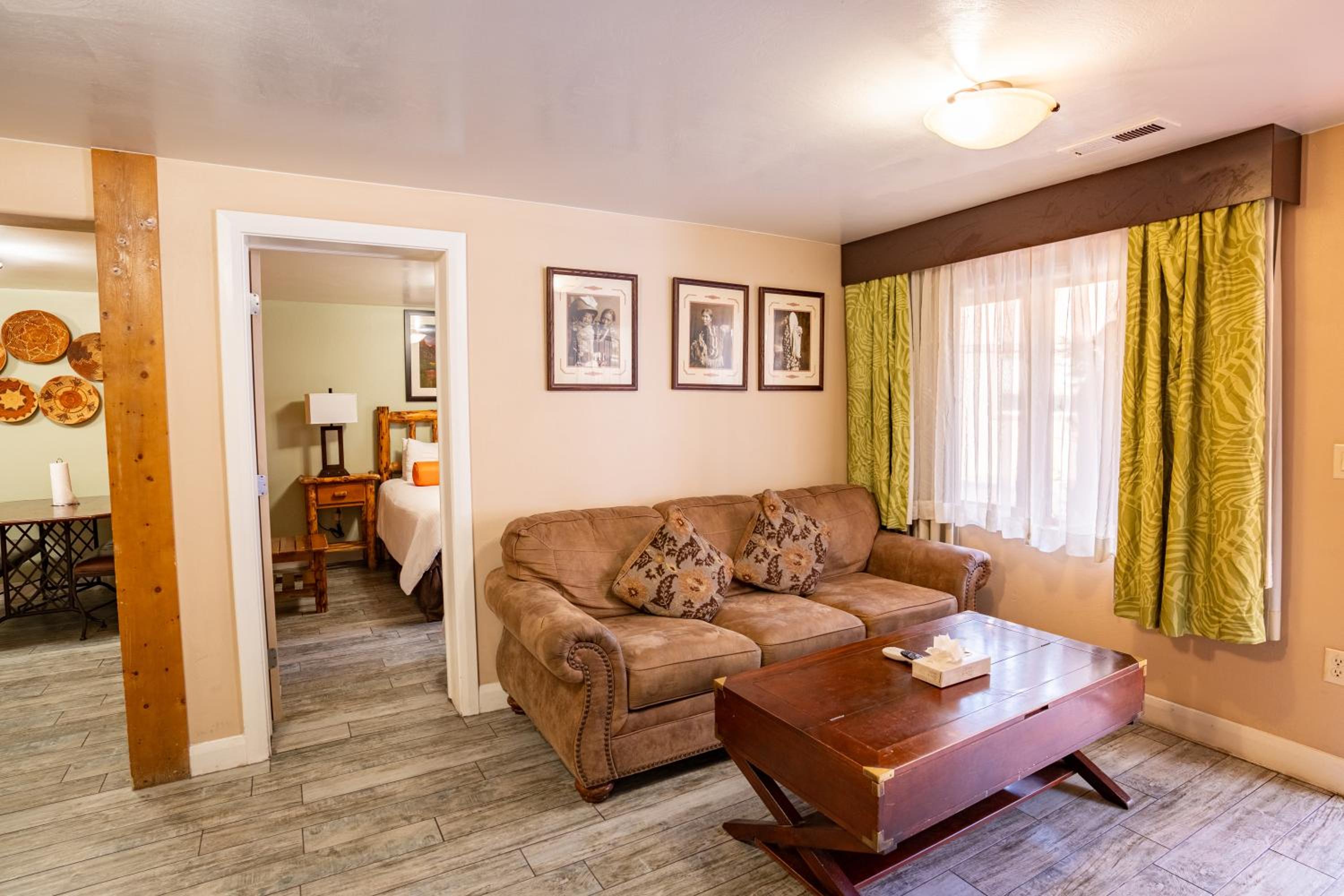Petty Ranch Inn 78