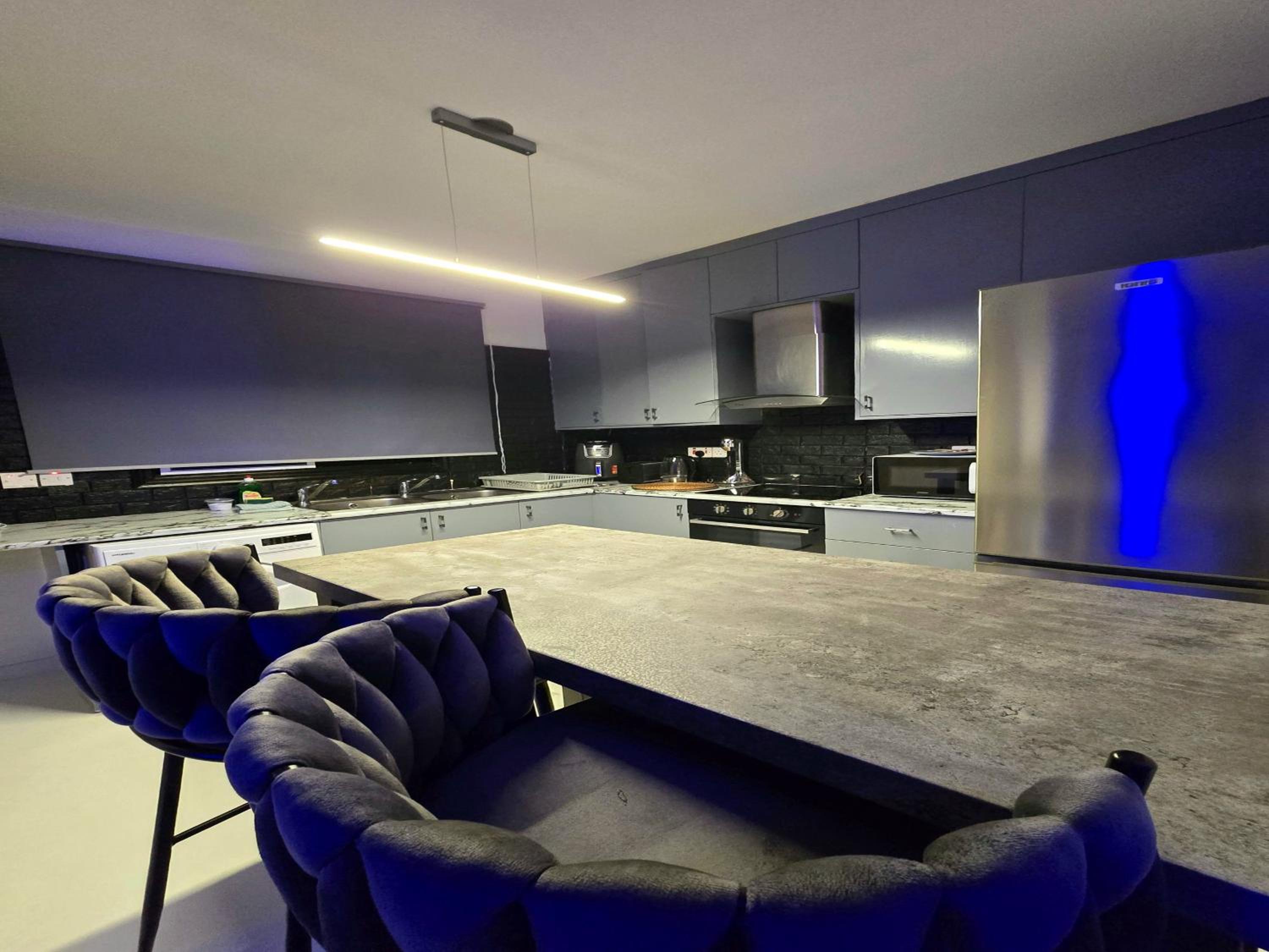 3 Bedroom Villa, private pool, hot tub