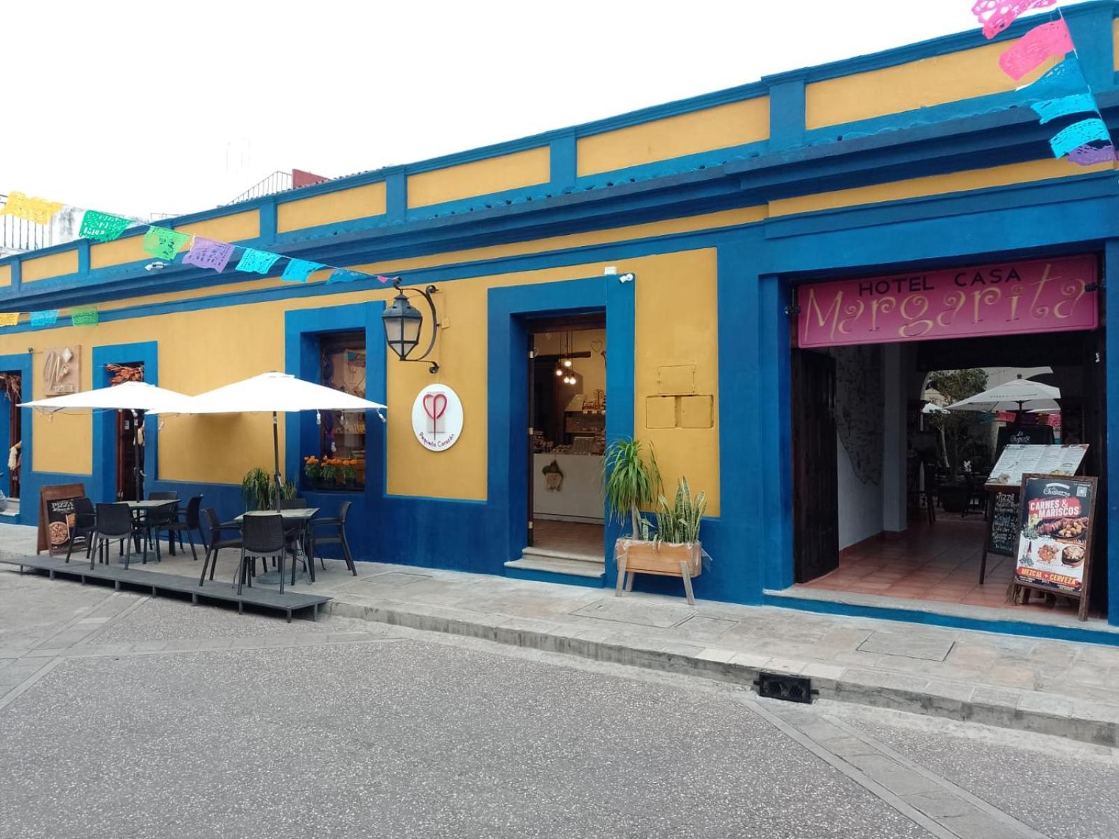Hotel Casa Margarita - Image 1