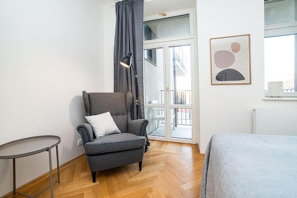 Amazing two-bedroom with Terrace