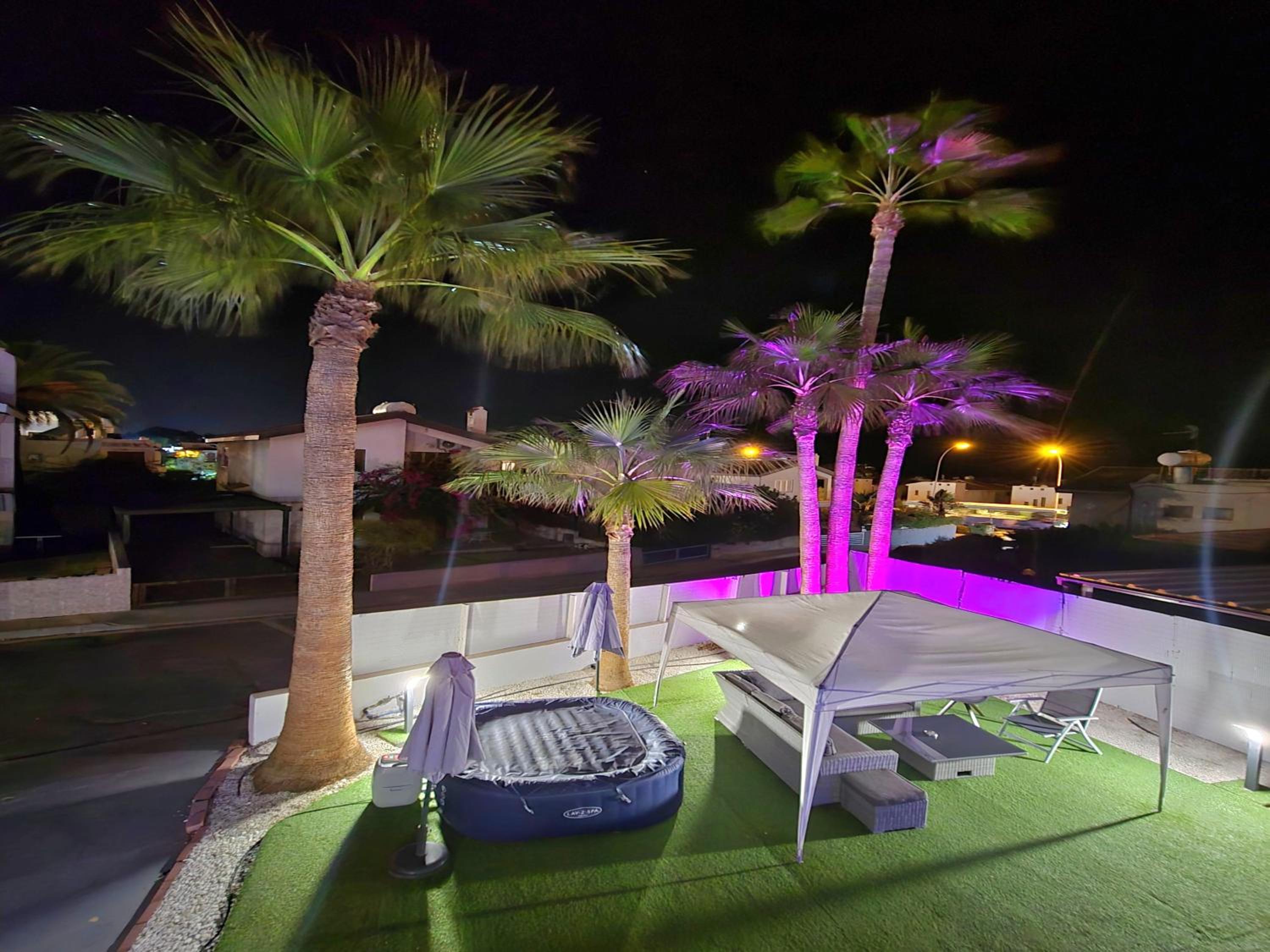 3 Bedroom Villa, private pool, hot tub